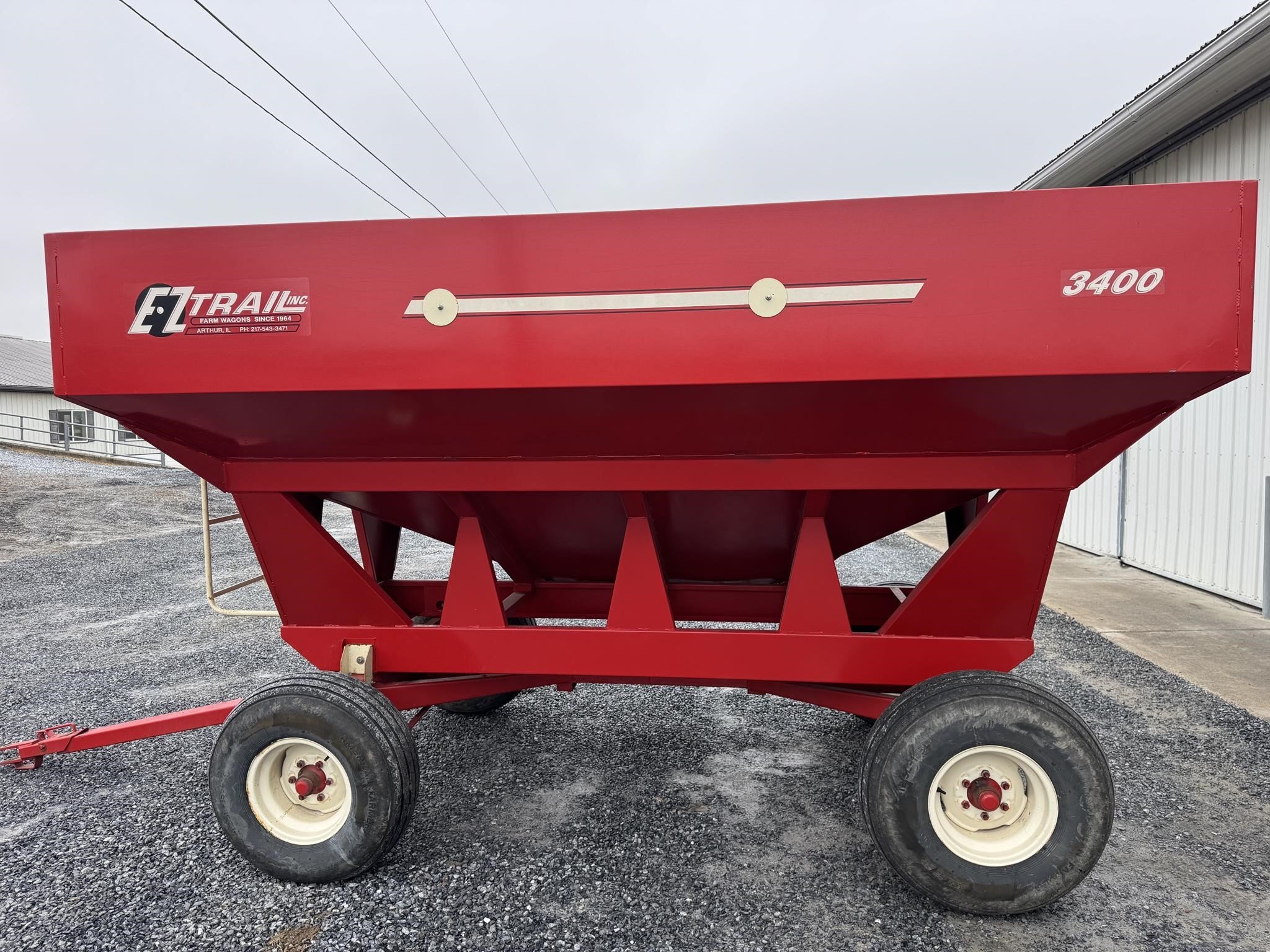  E-Z Trail 3400 Gravity Wagon