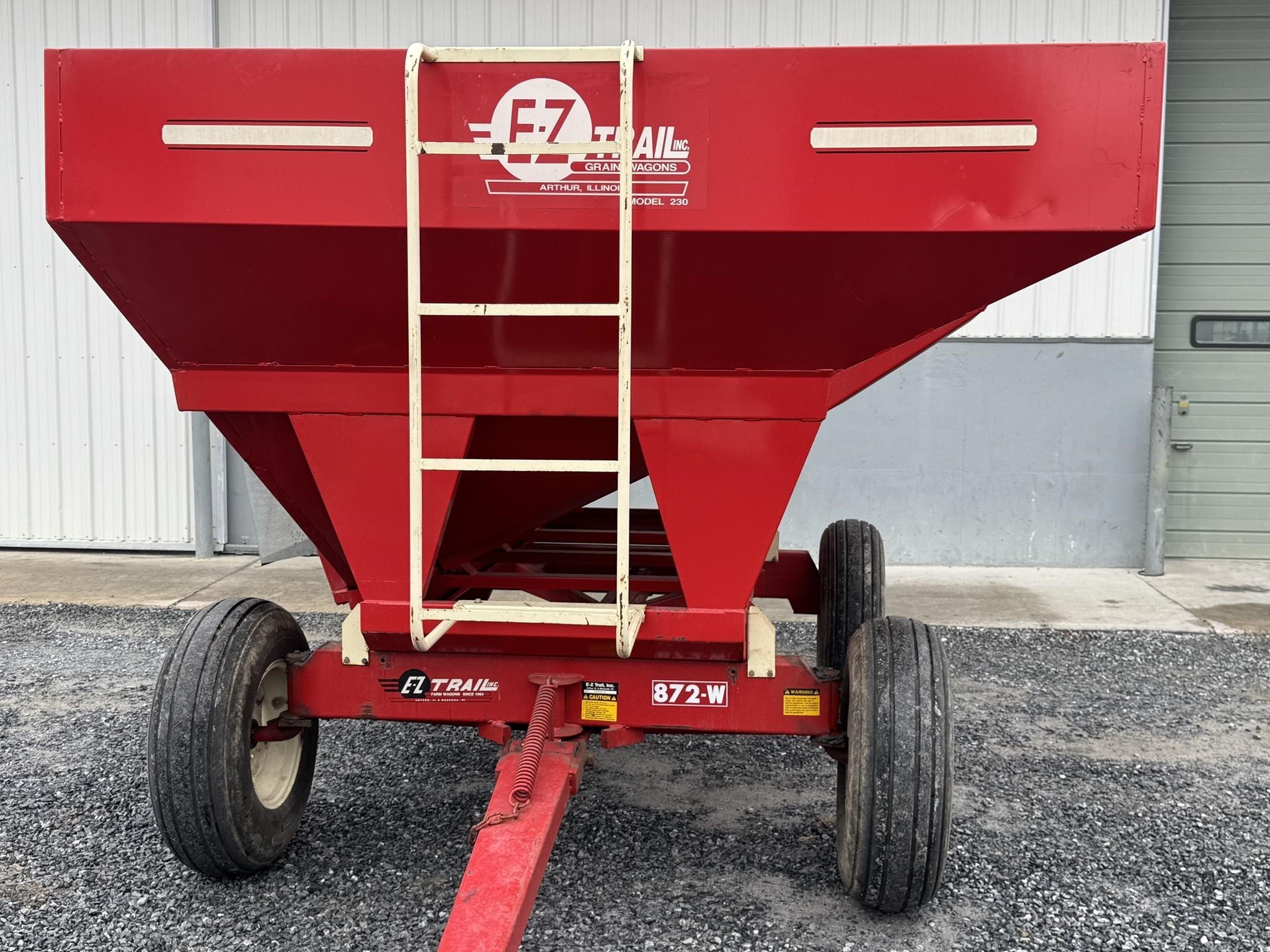  E-Z Trail 230 Gravity Wagon