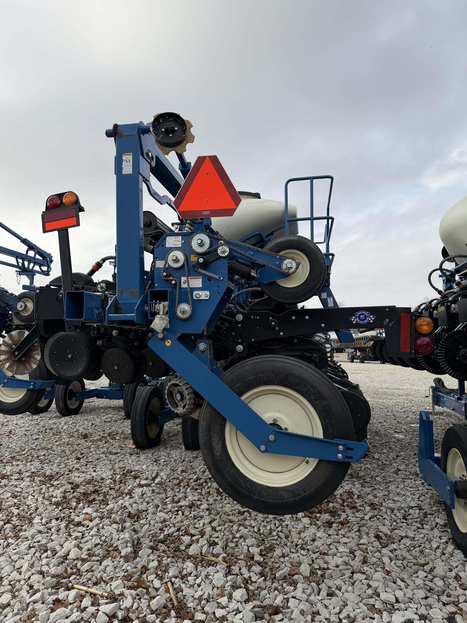 2021 Kinze 3605 Planter