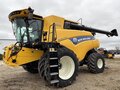 2023 New Holland CR7.90 REVELATION Combine