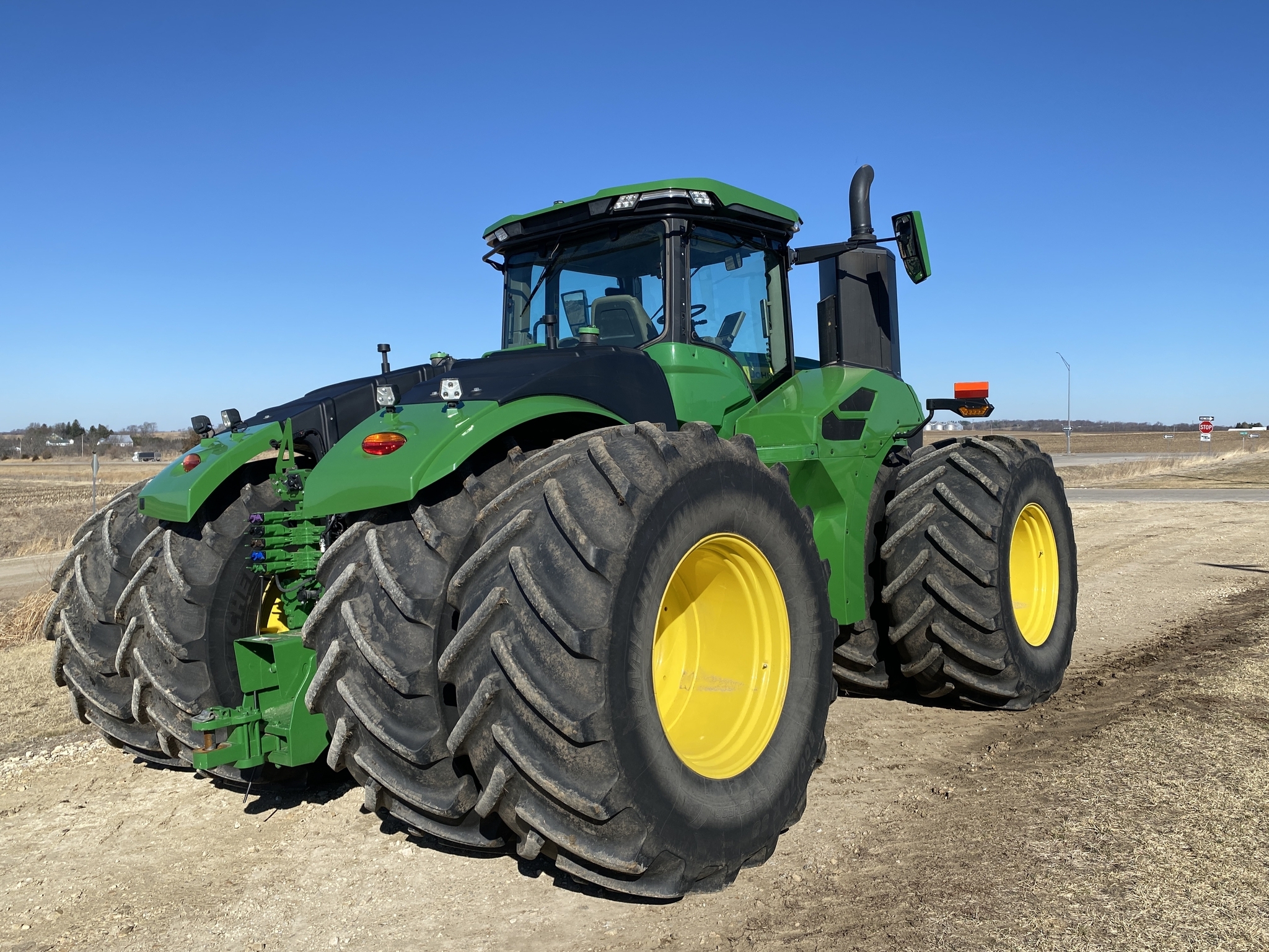 2022 John Deere 9R 640 Tractor