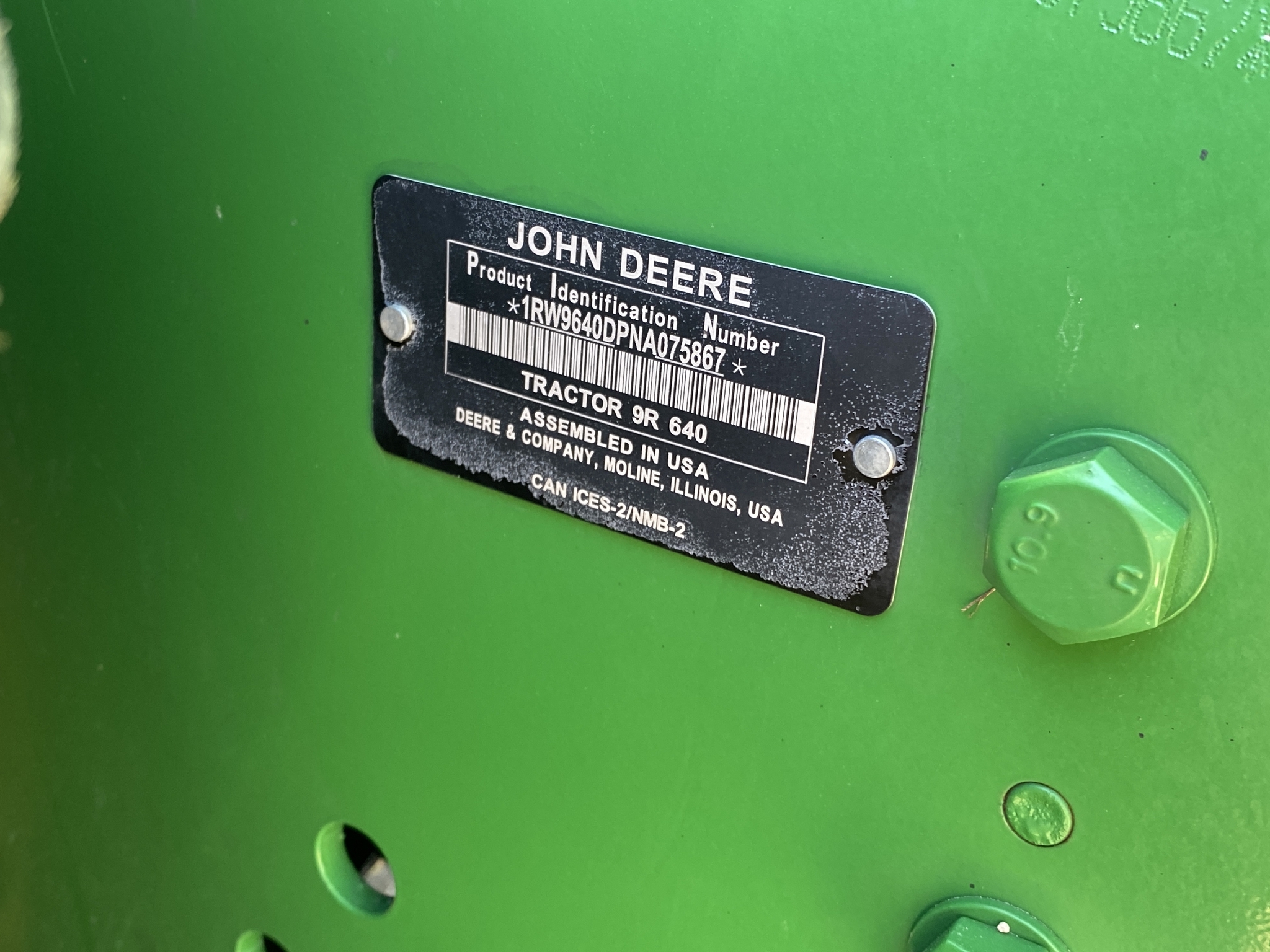 2022 John Deere 9R 640 Tractor