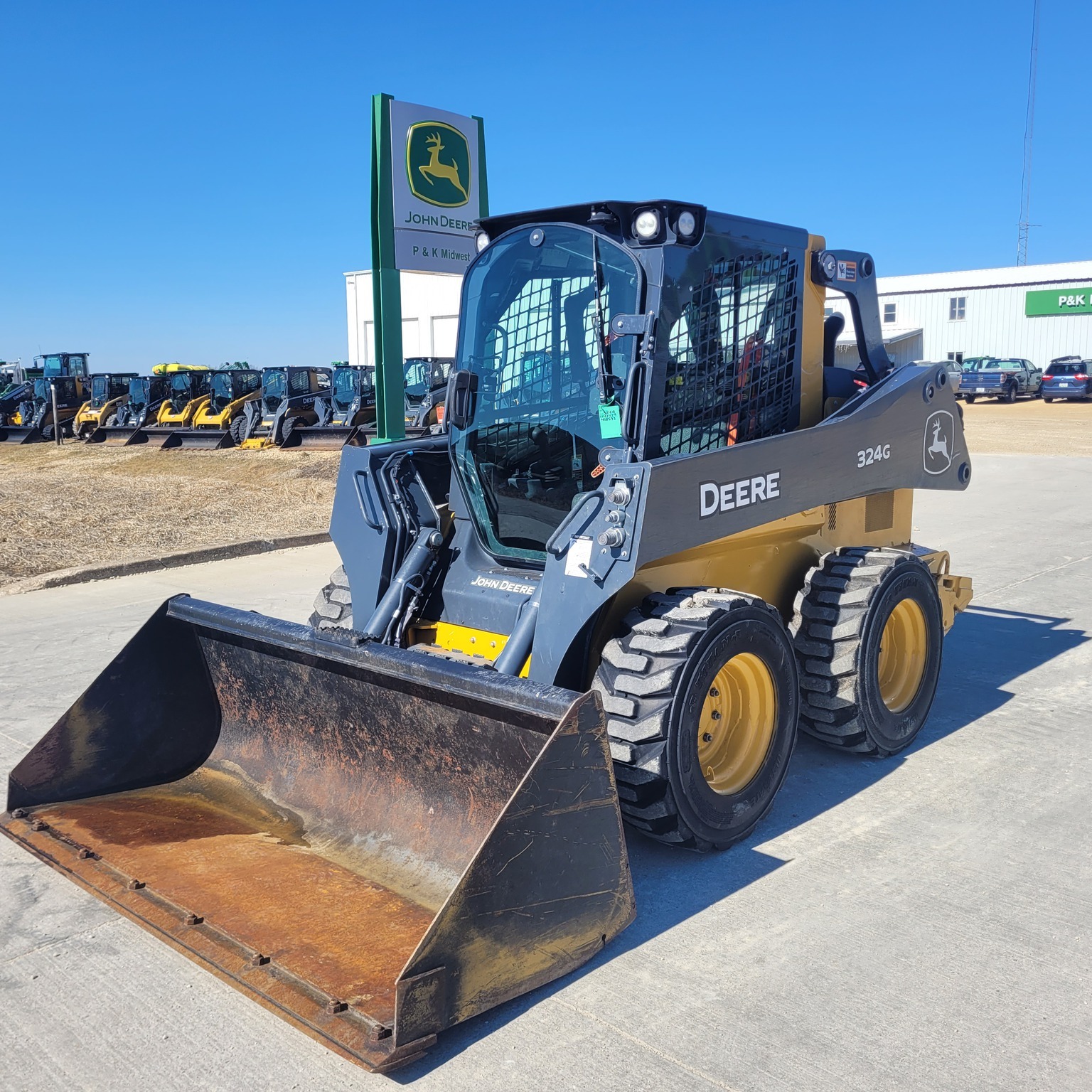 2022 Deere 324G Skid Steer
