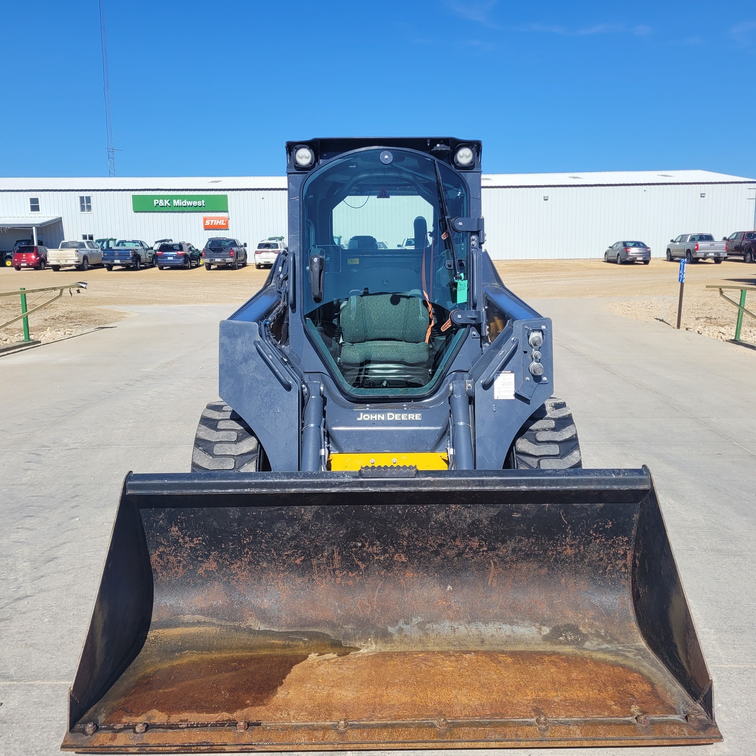 2022 Deere 324G Skid Steer
