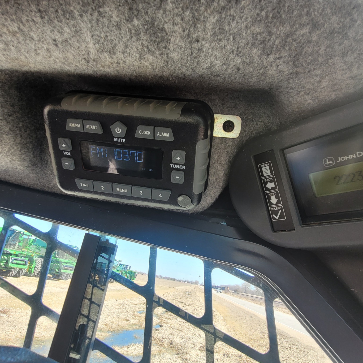 2022 Deere 324G Skid Steer
