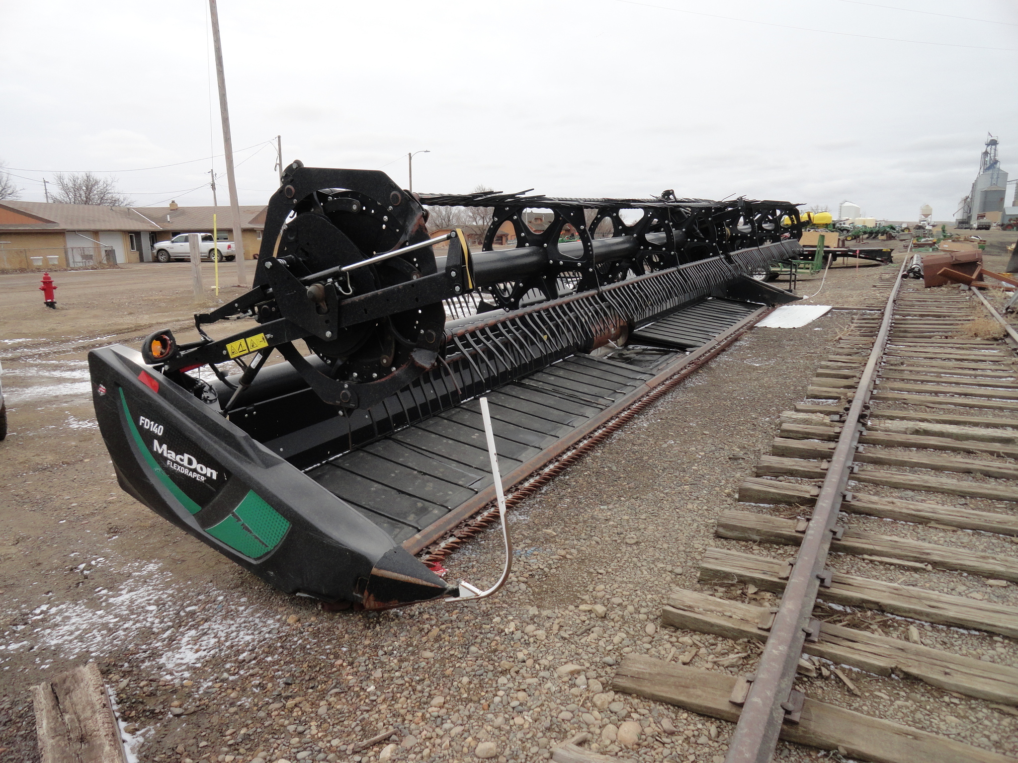 2019 MacDon FD140 Platform