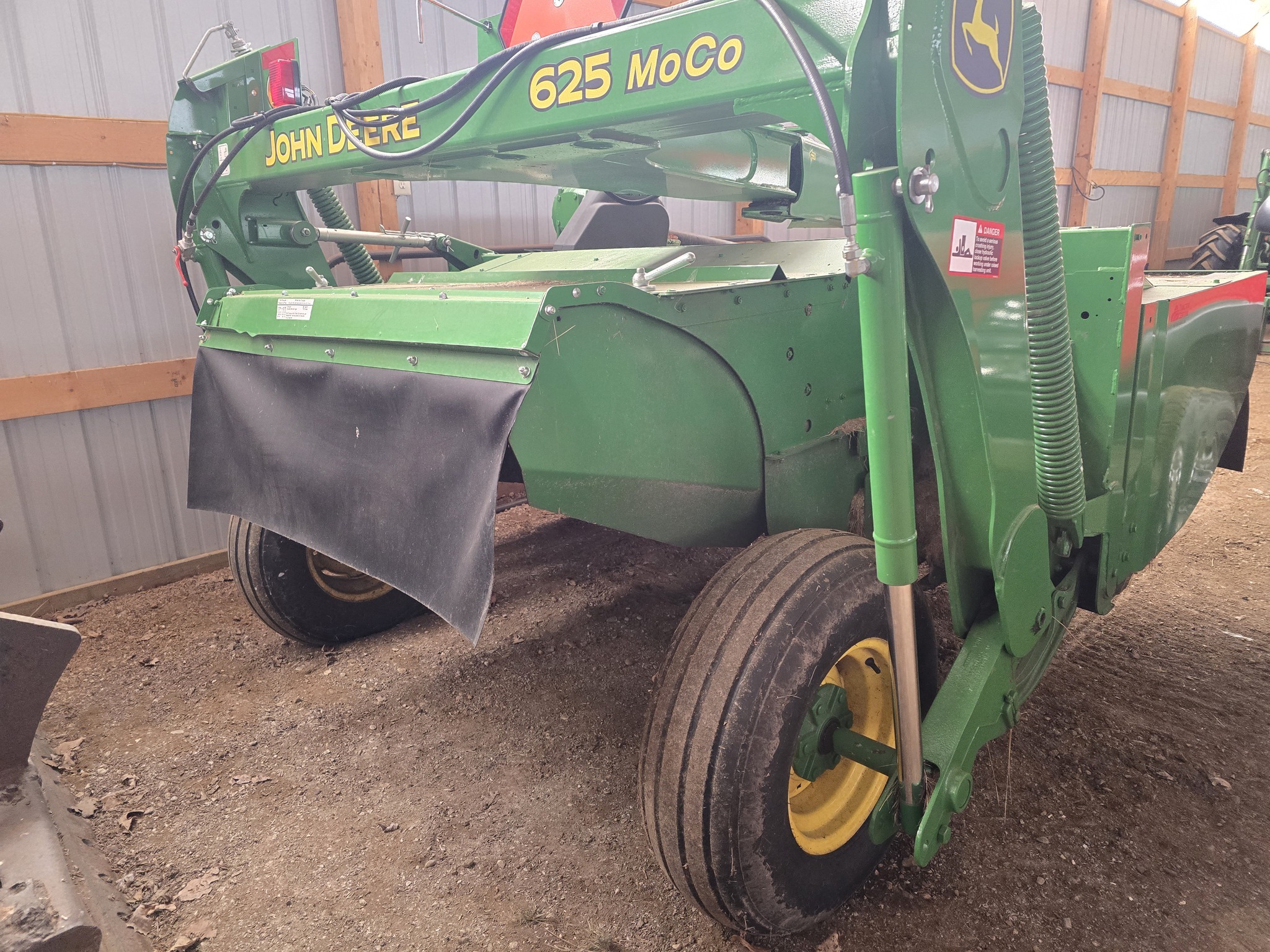 2020 John Deere 625F Platform