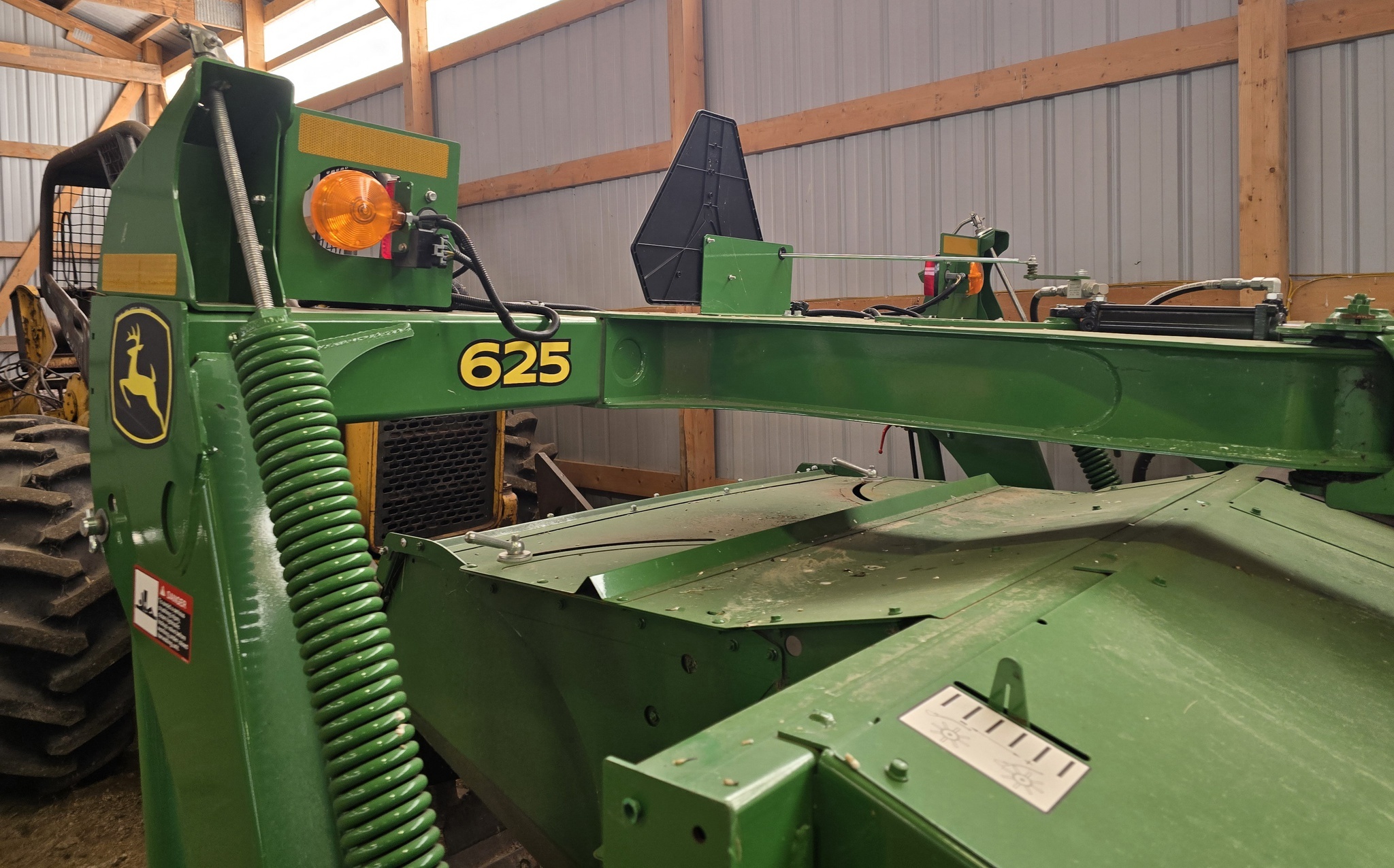2020 John Deere 625F Platform