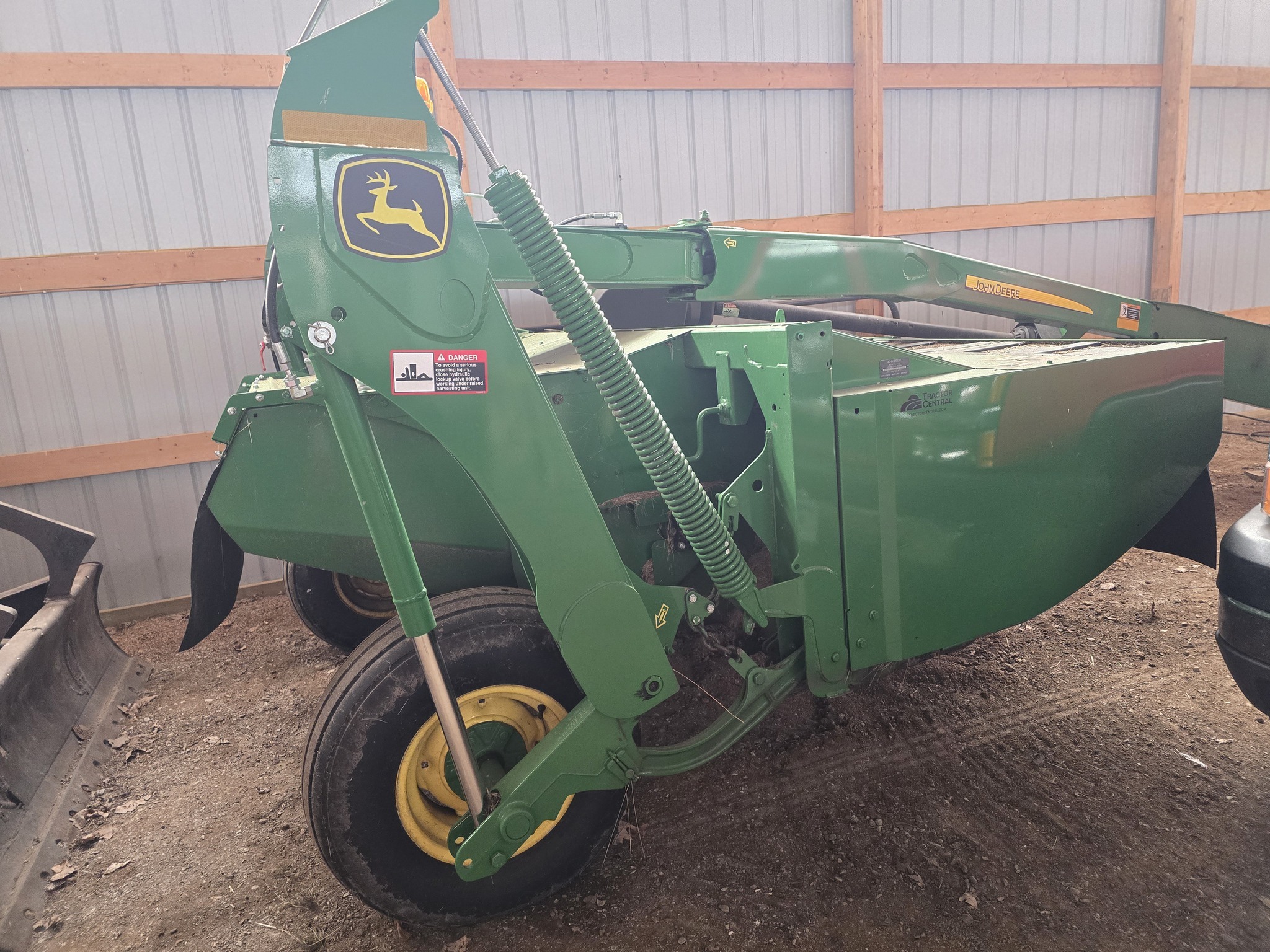 2020 John Deere 625F Platform