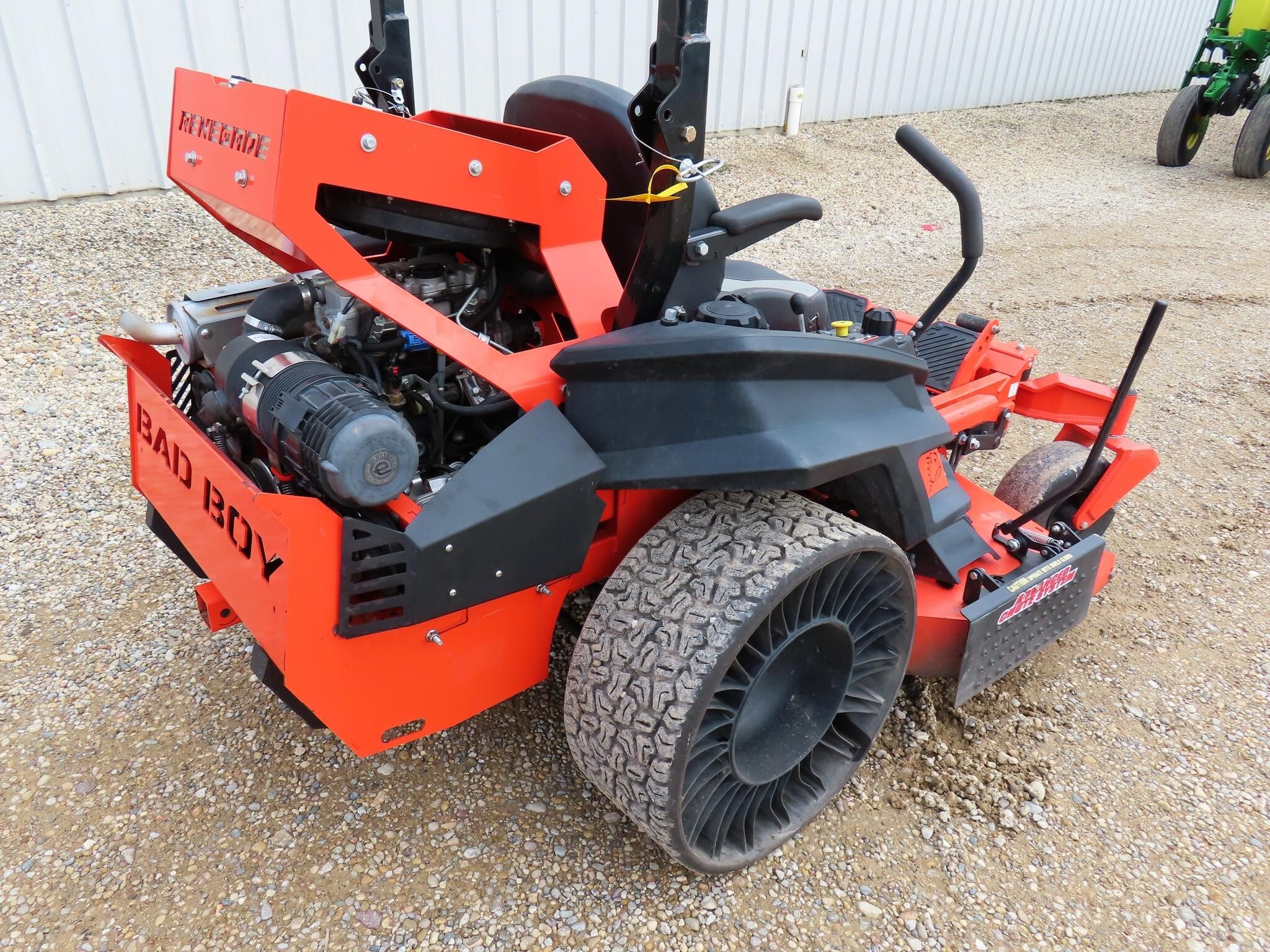 2021 Bad Boy RENEGADE 6100 Lawn Mower