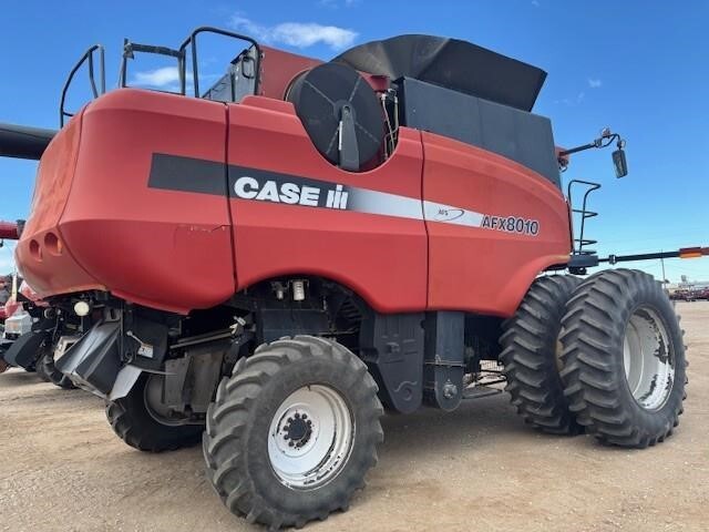 2006 Case IH 8010 Combine