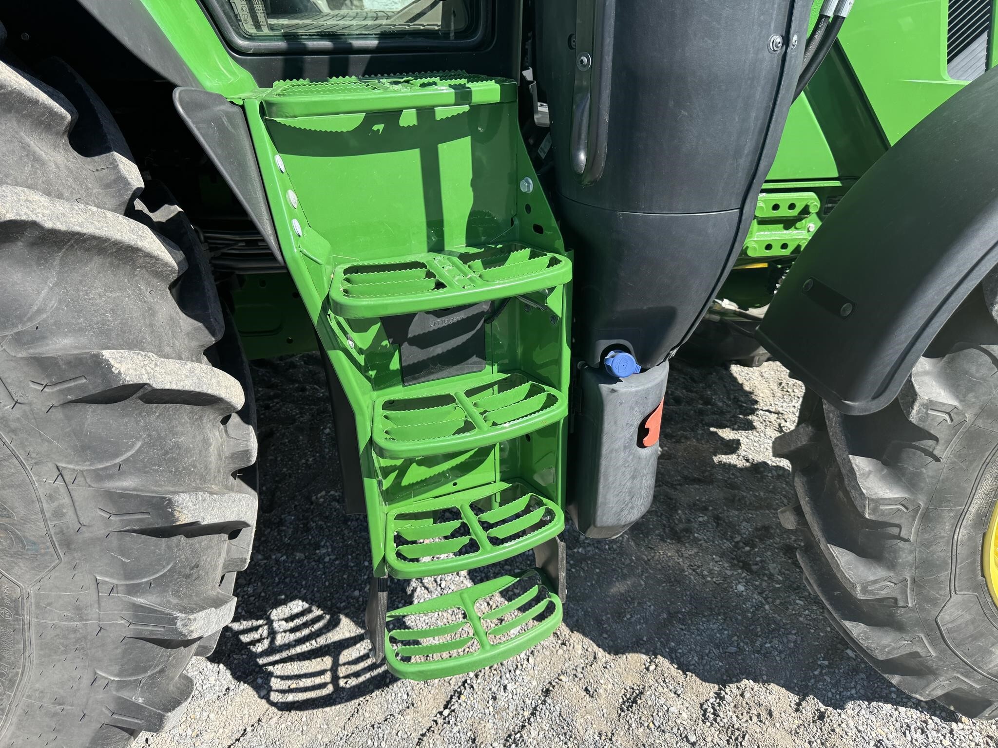 2023 John Deere 6R 175 Tractor