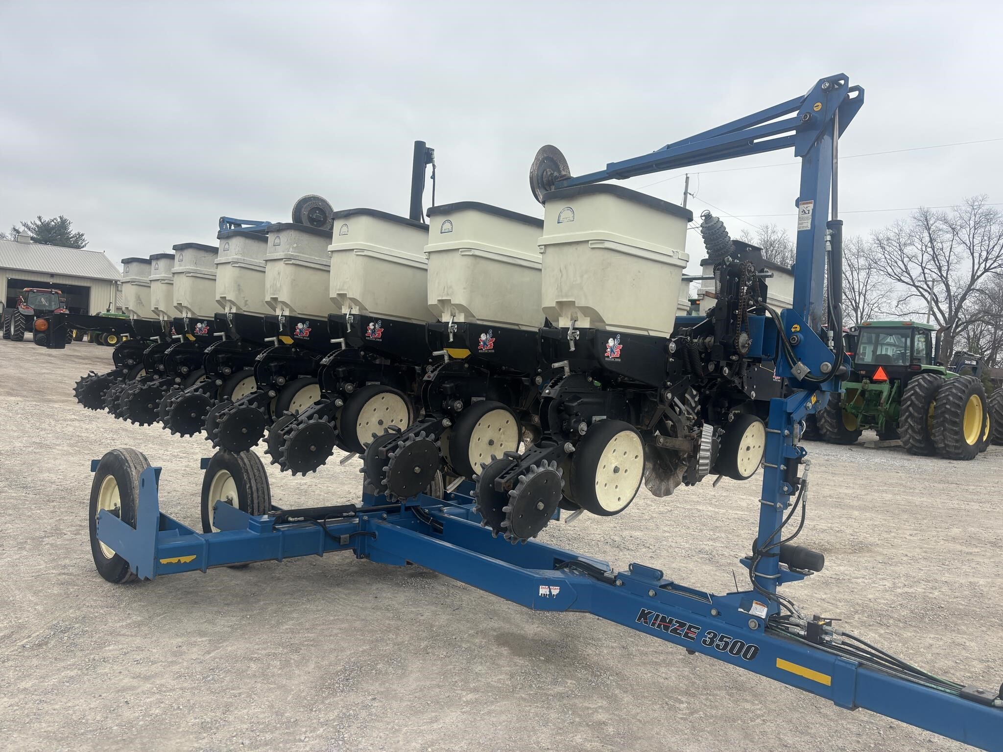 2016 Kinze 3500 Planter