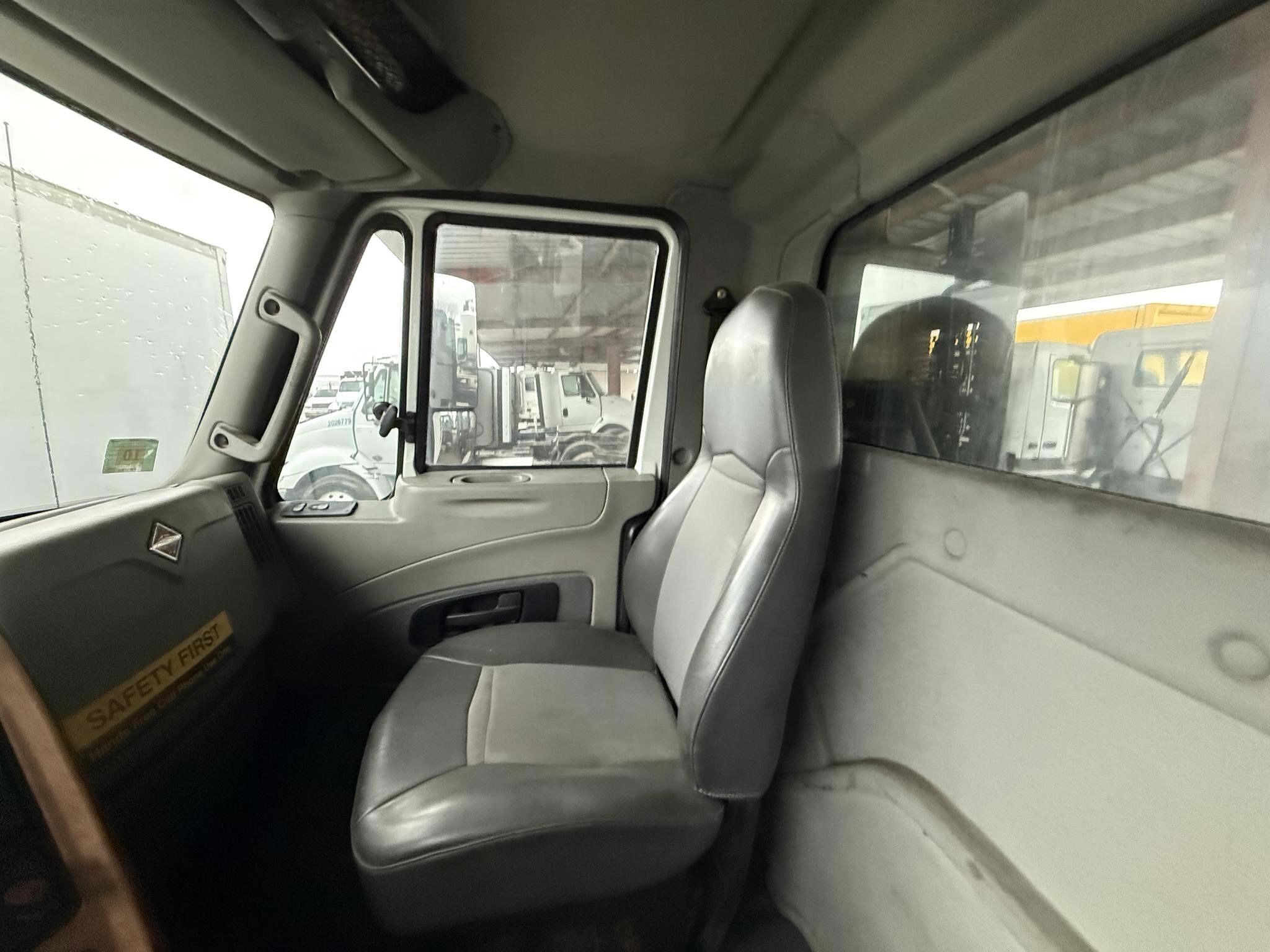 2011 International ProStar Semi Trucks/Trailer