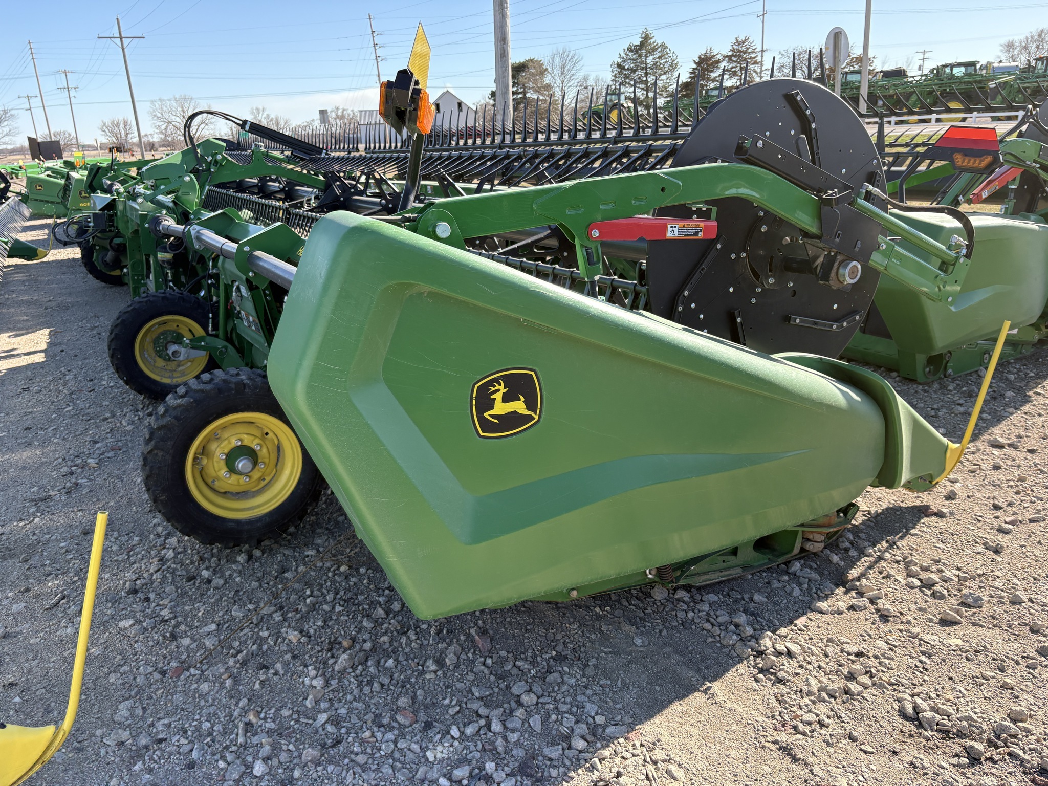 2023 John Deere HD40F Platform