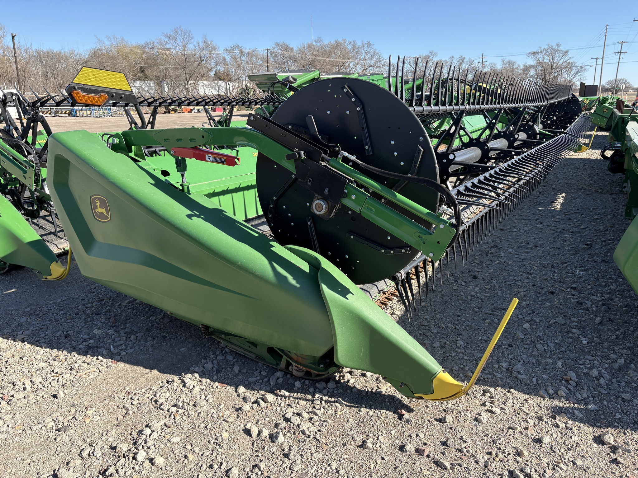 2023 John Deere HD40F Platform