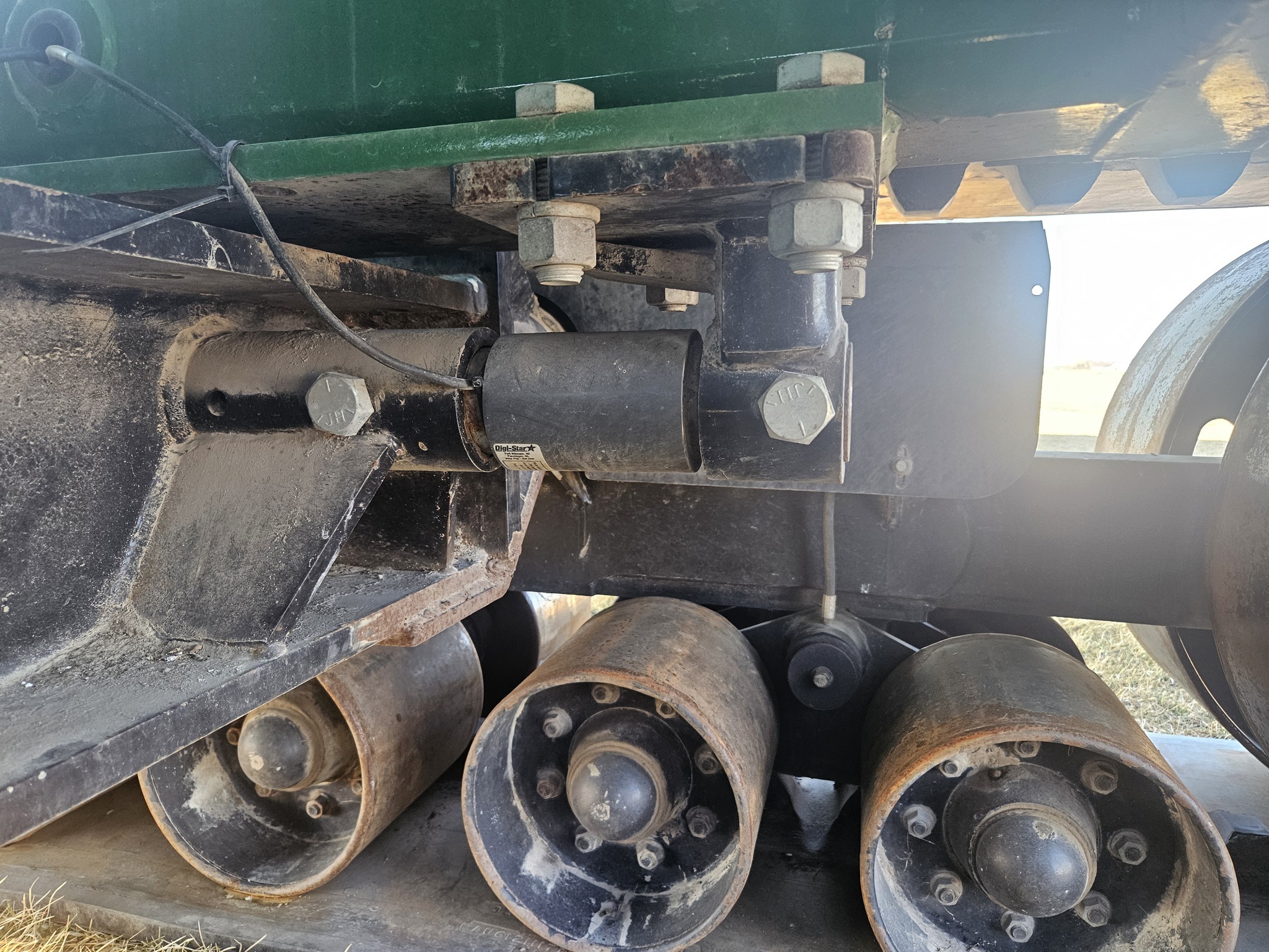 2010 J&M 1151 Grain Cart