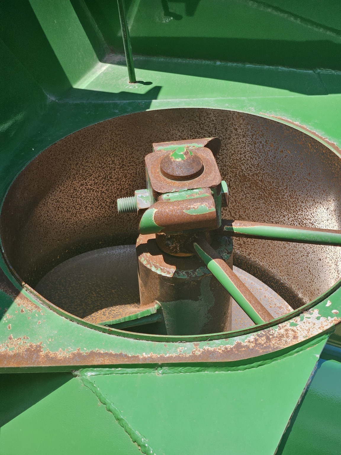2010 J&M 1151 Grain Cart