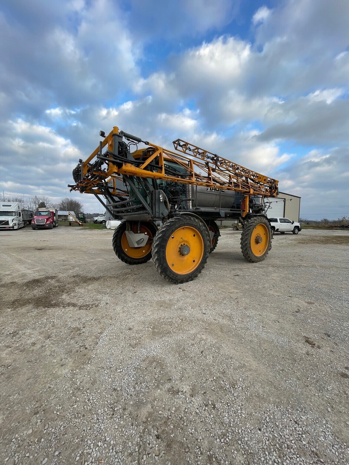 2016 Hagie STS16 Self-Propelled Sprayer
