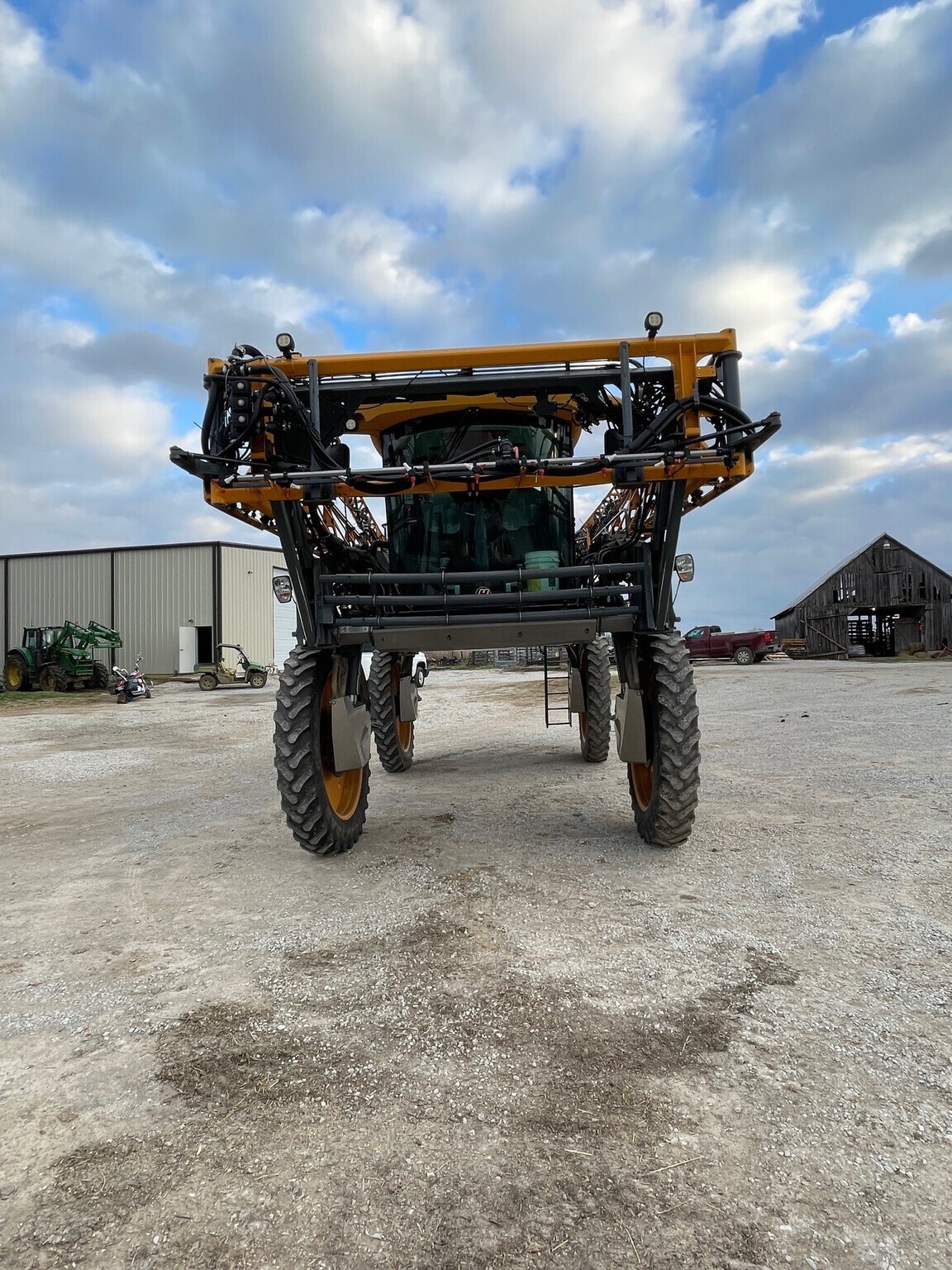 2016 Hagie STS16 Self-Propelled Sprayer