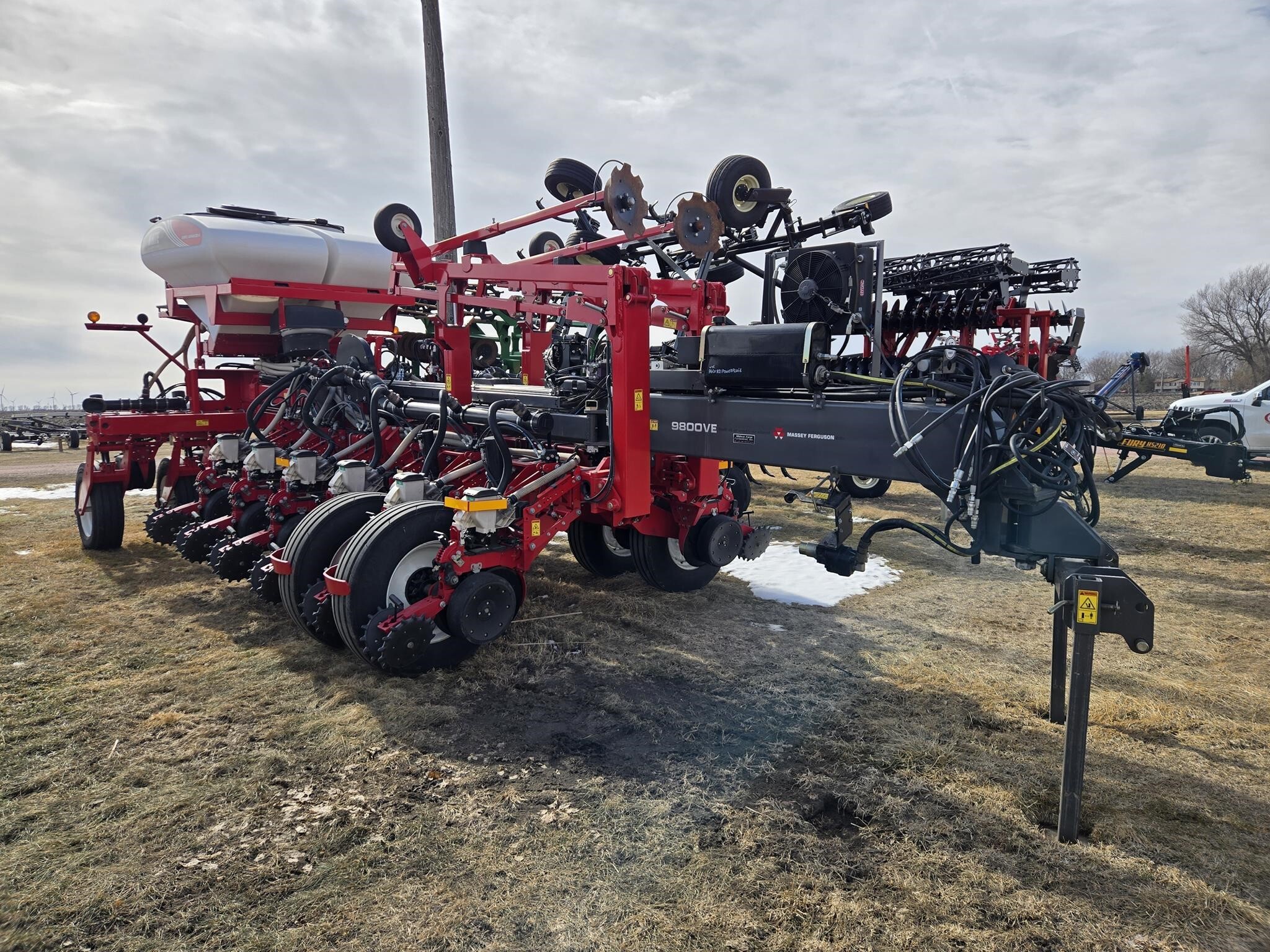 2019 White 9816VE Planter