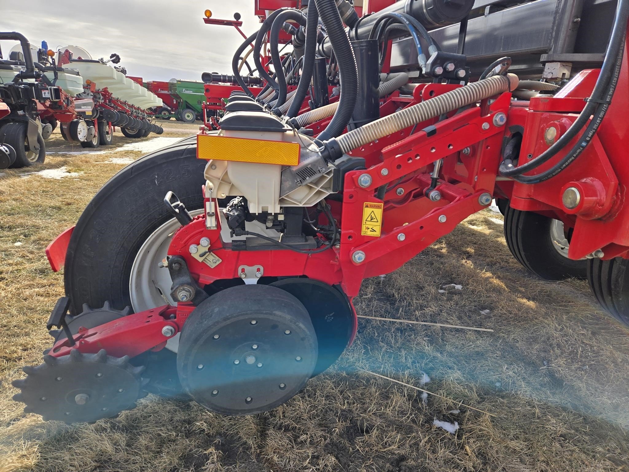 2019 White 9816VE Planter