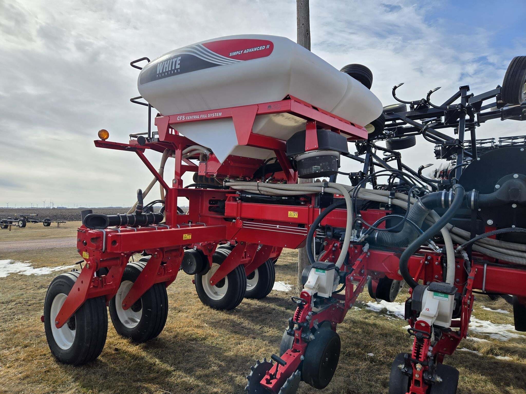2019 White 9816VE Planter
