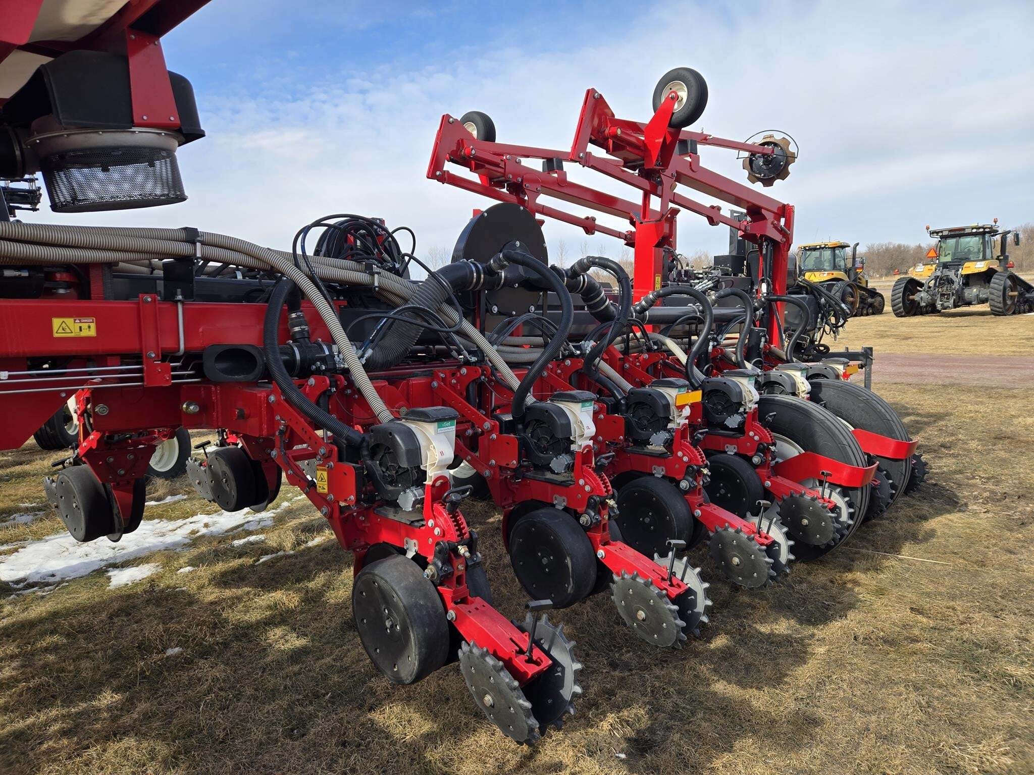 2019 White 9816VE Planter