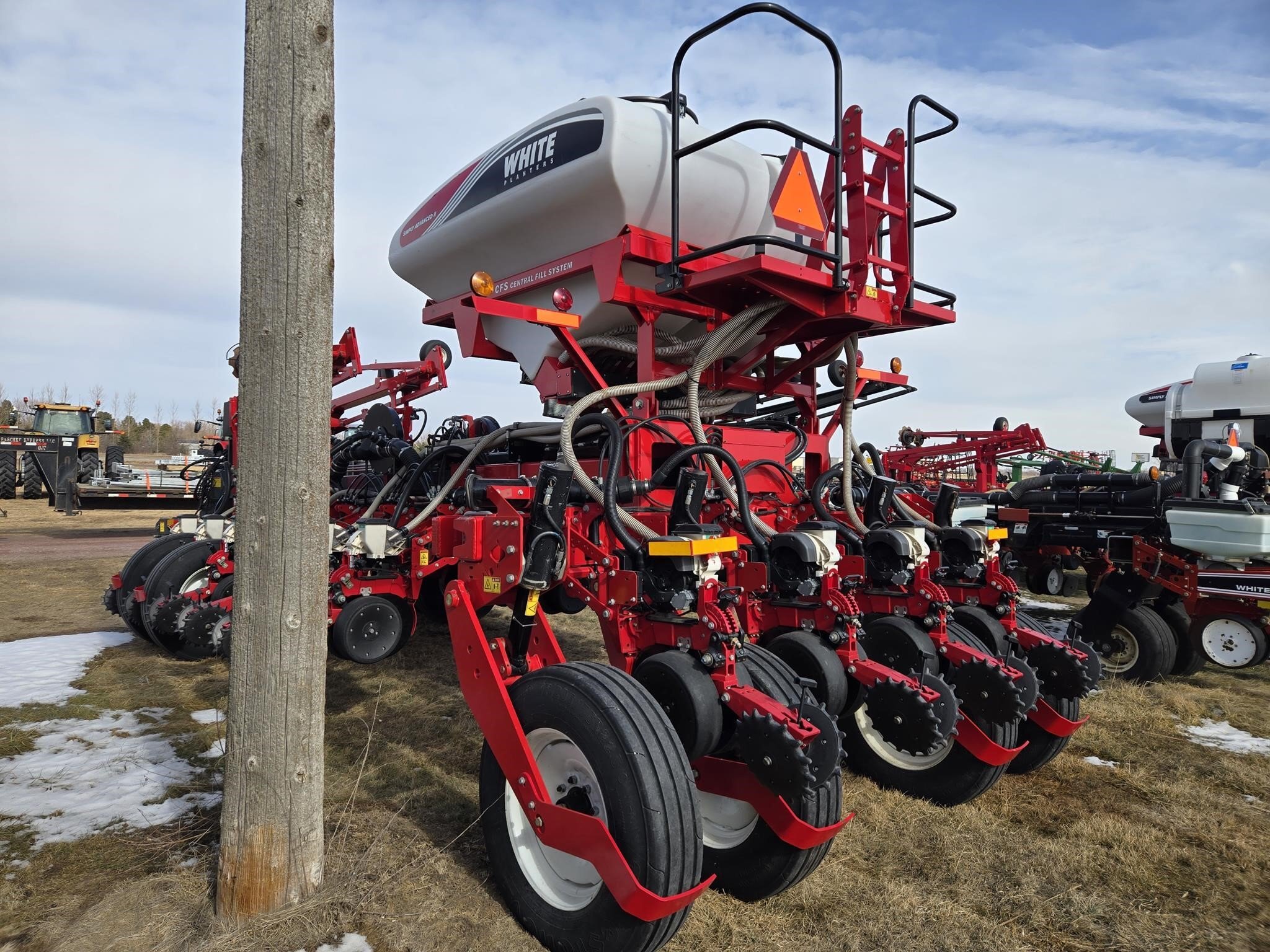 2019 White 9816VE Planter