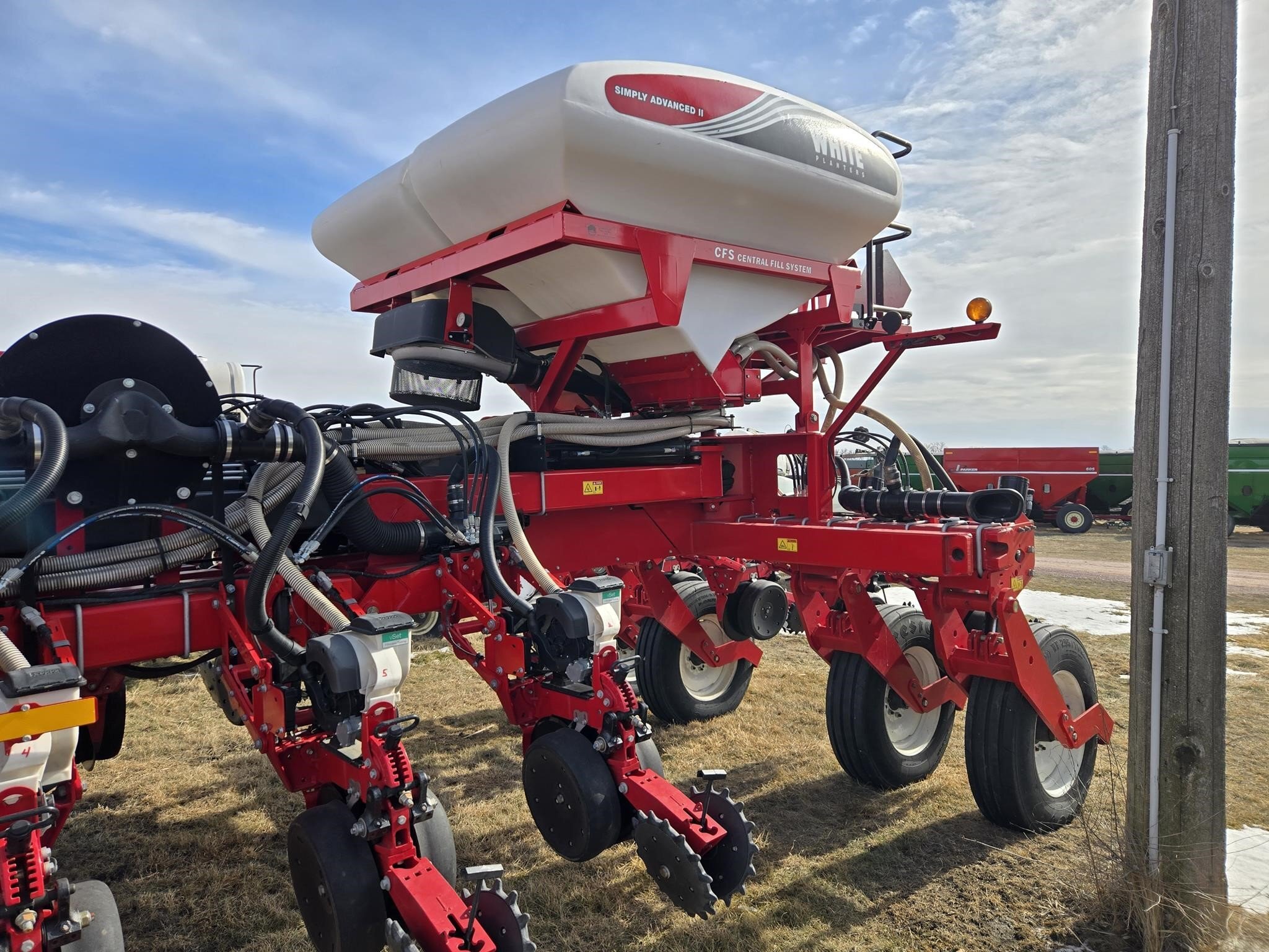2019 White 9816VE Planter