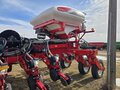 2019 White 9816VE Planter