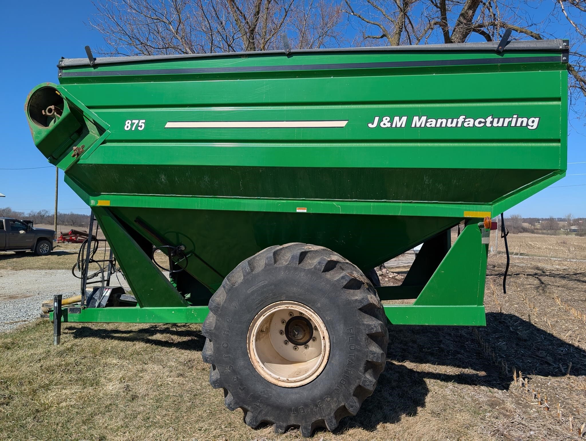  J&M 875-18 Grain Cart