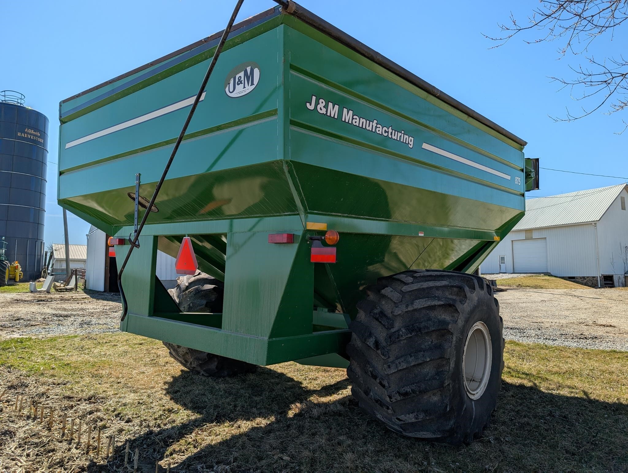  J&M 875-18 Grain Cart