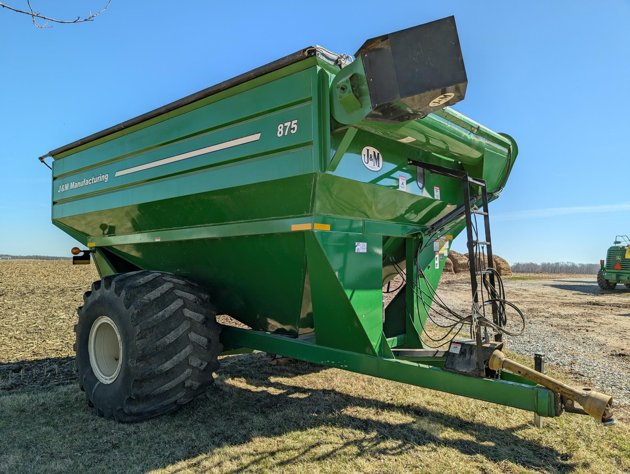  J&M 875-18 Grain Cart