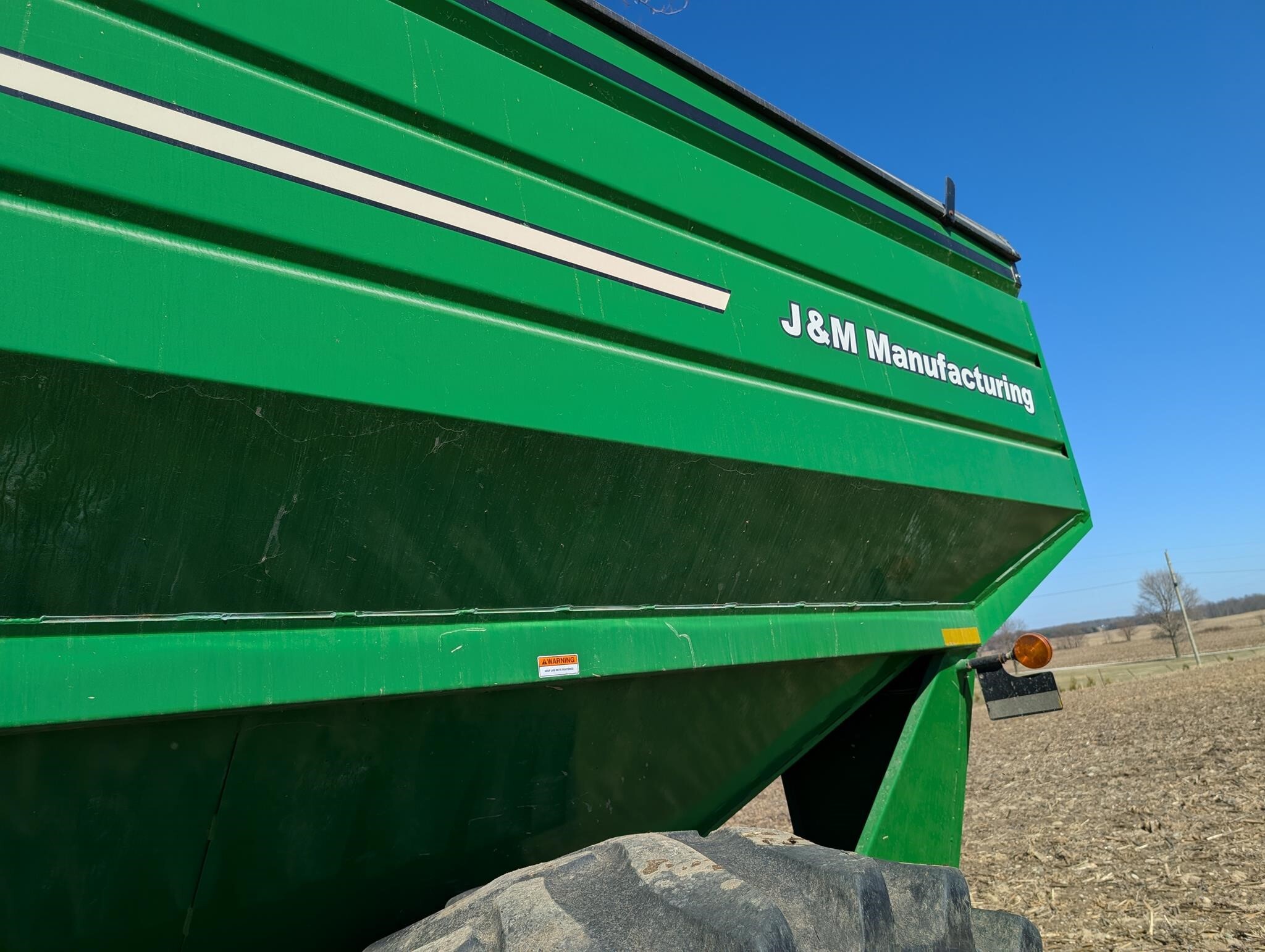  J&M 875-18 Grain Cart