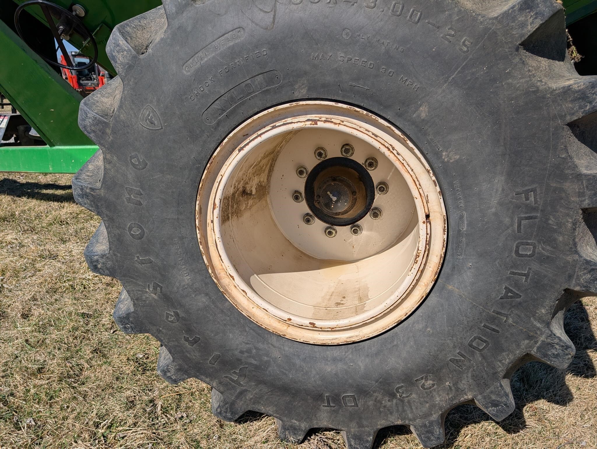  J&M 875-18 Grain Cart