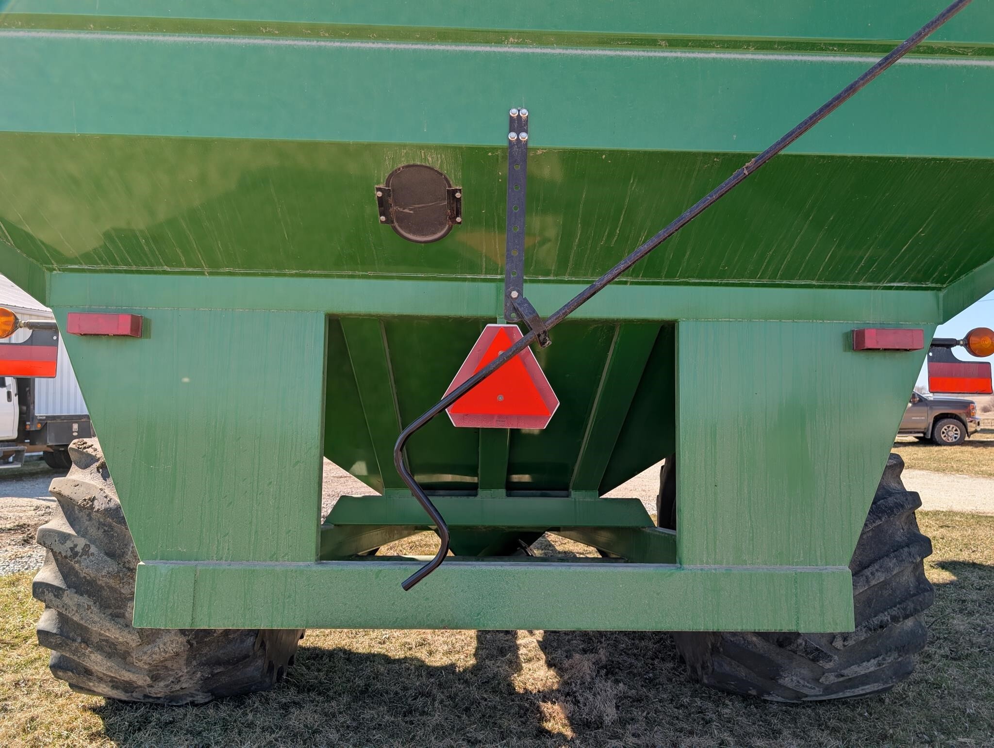  J&M 875-18 Grain Cart