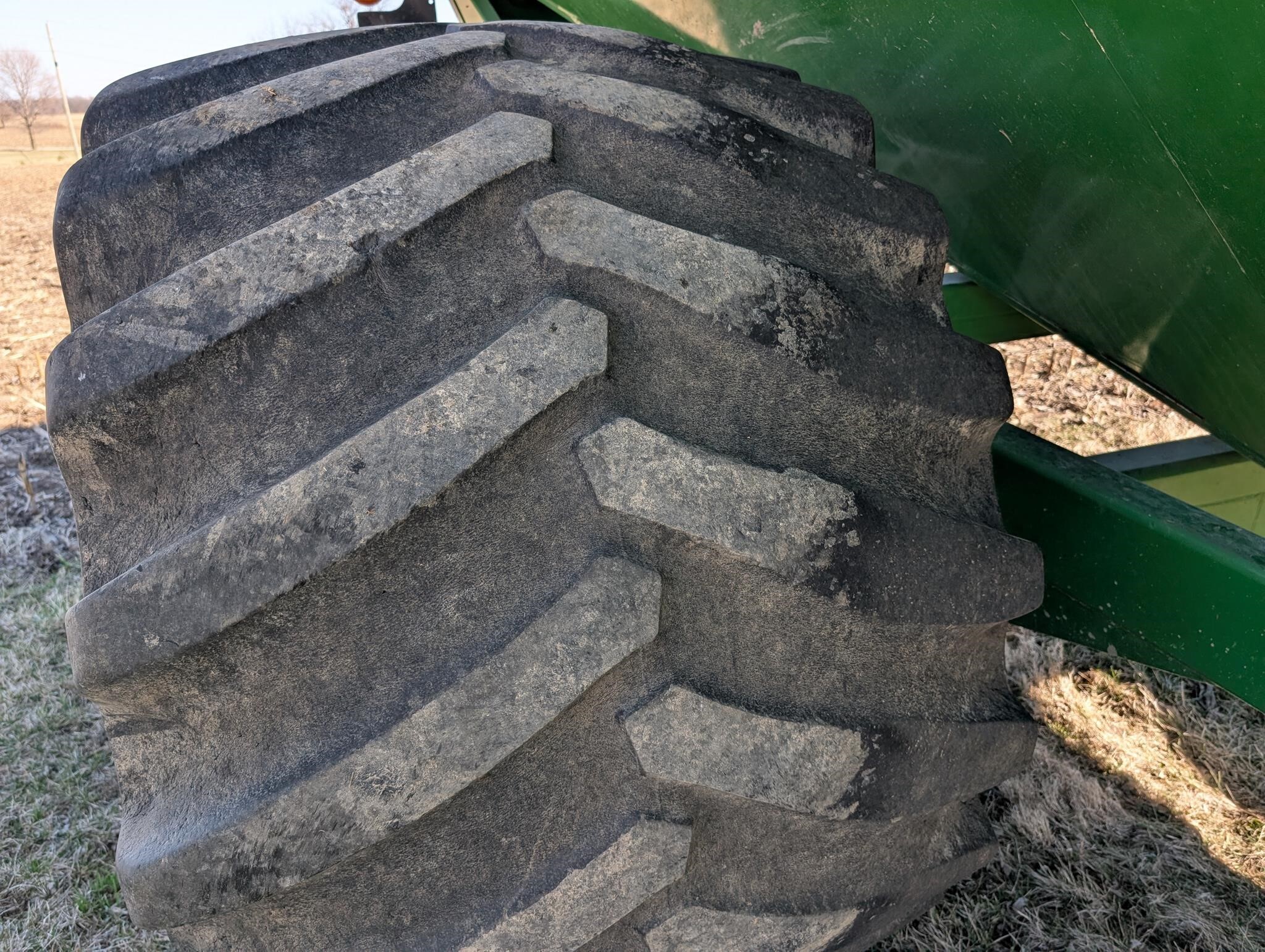  J&M 875-18 Grain Cart