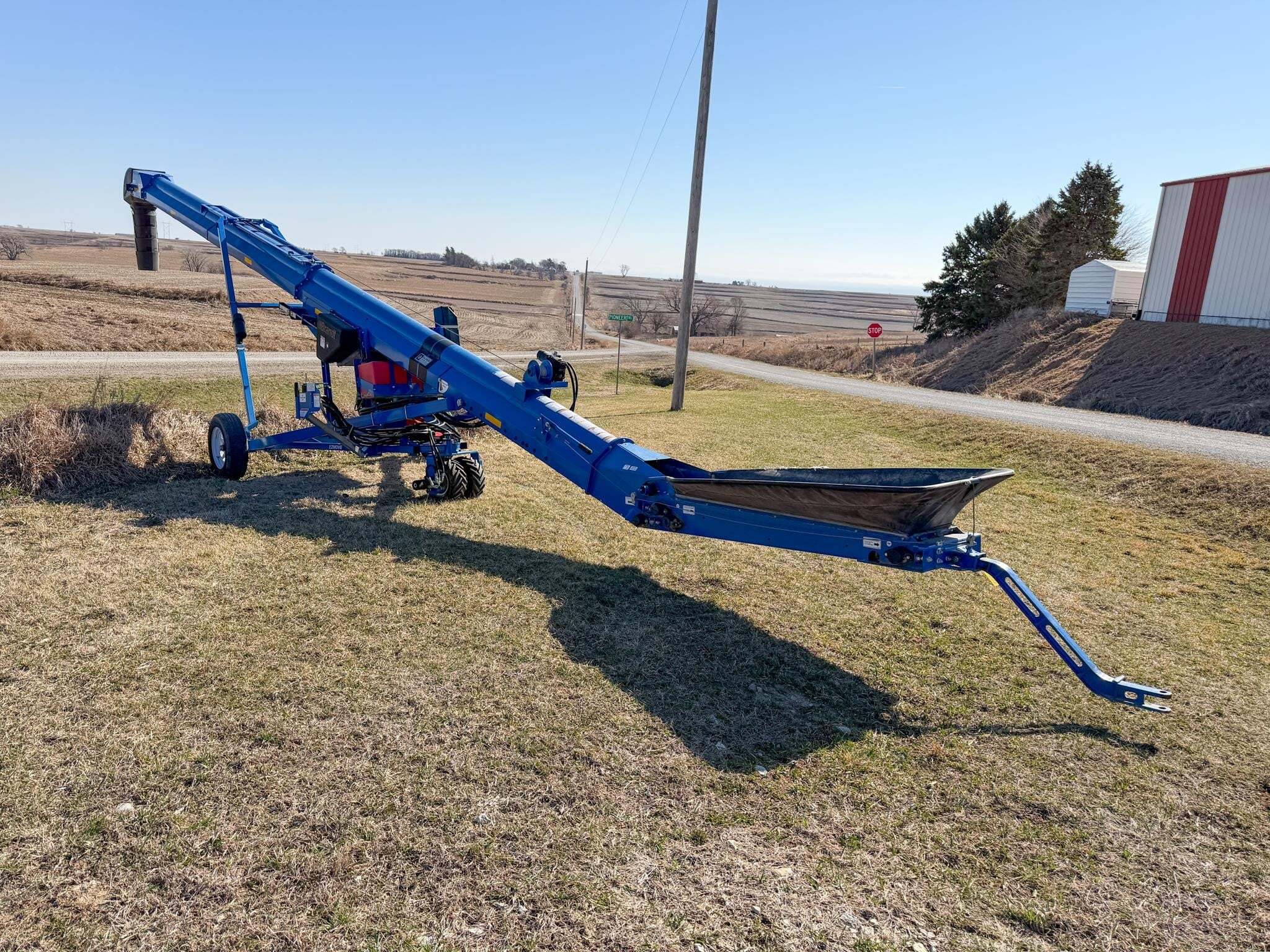 2021 Brandt 1547LP+ Augers and Conveyor