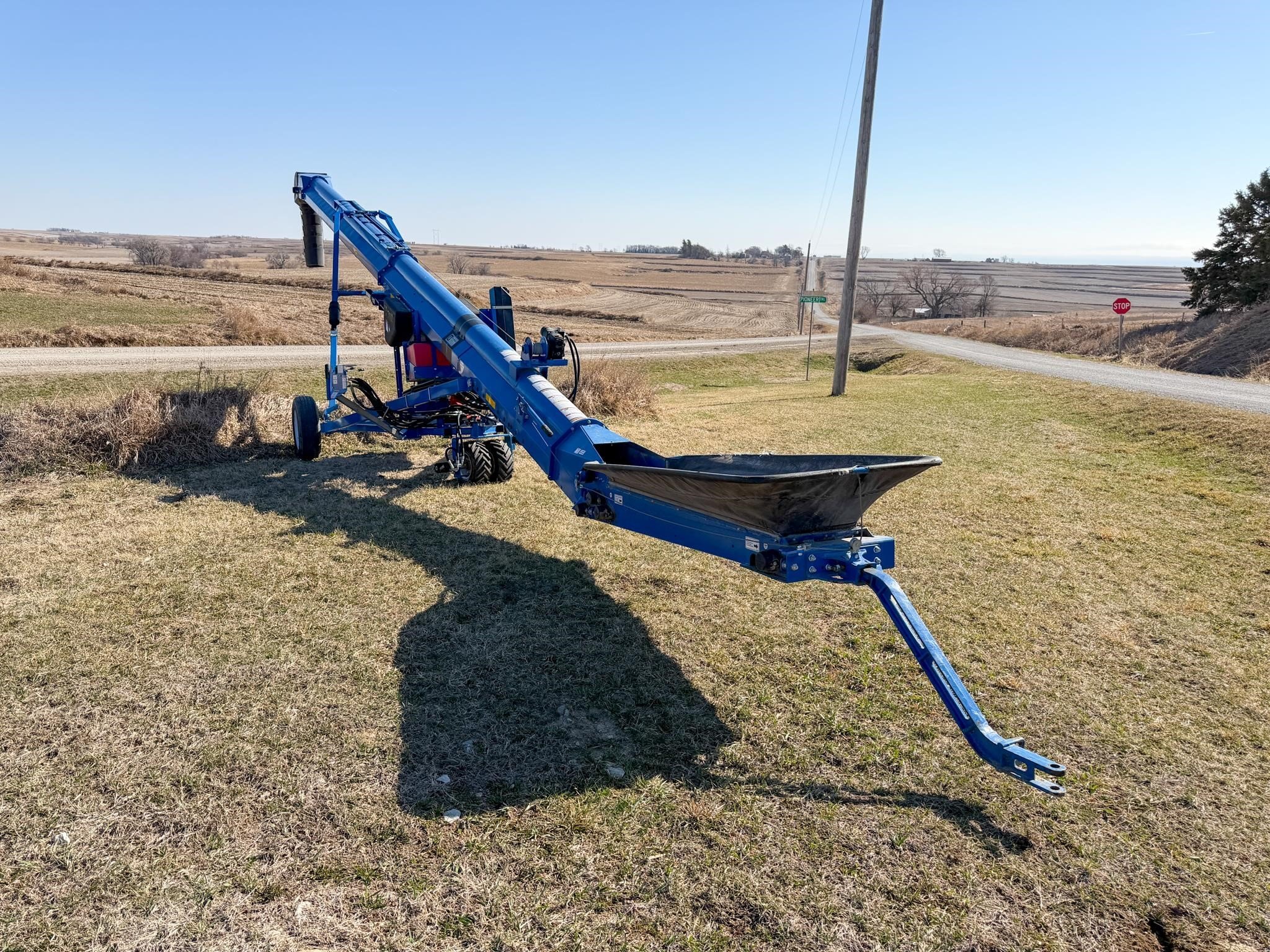 2021 Brandt 1547LP+ Augers and Conveyor