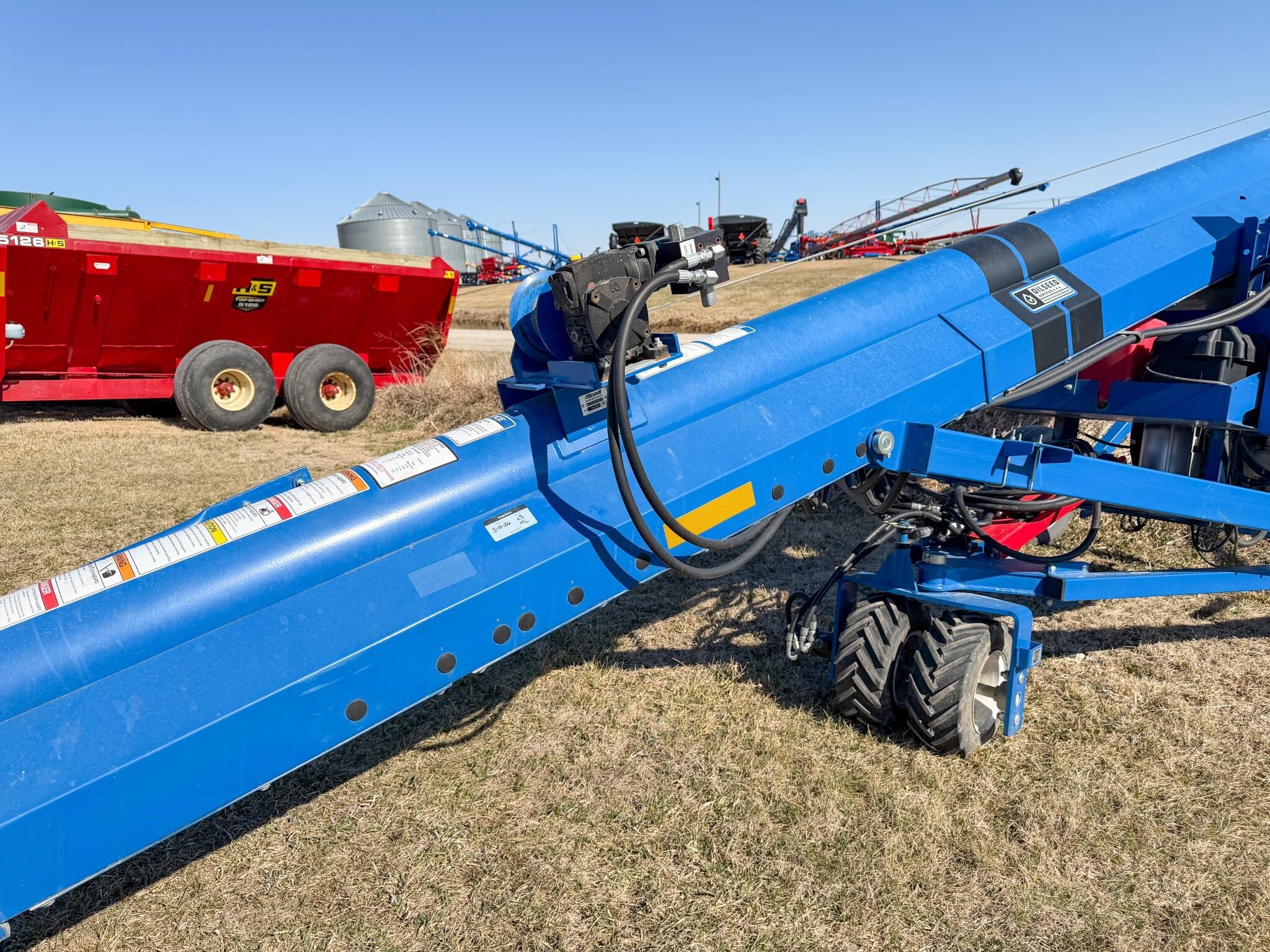 2021 Brandt 1547LP+ Augers and Conveyor