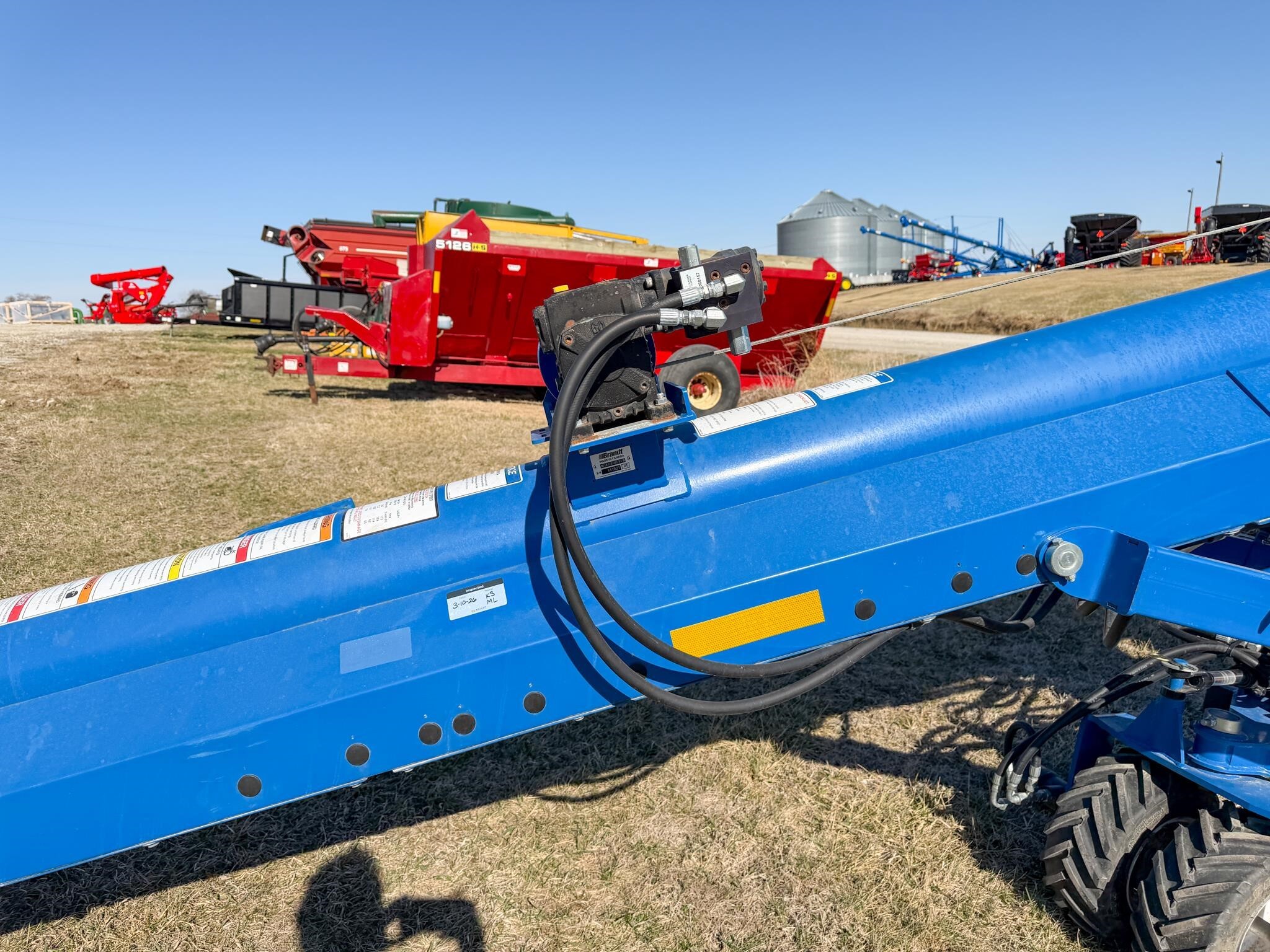 2021 Brandt 1547LP+ Augers and Conveyor