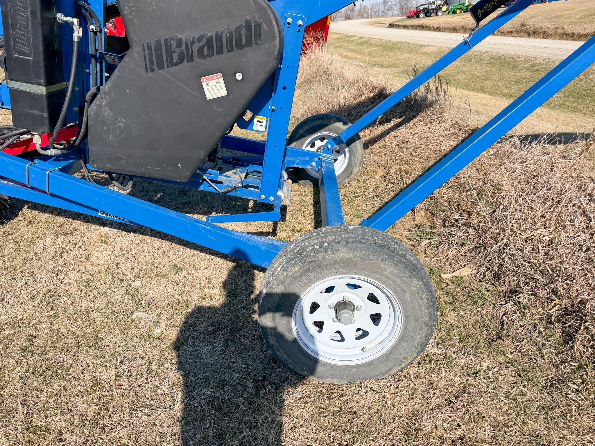 2021 Brandt 1547LP+ Augers and Conveyor