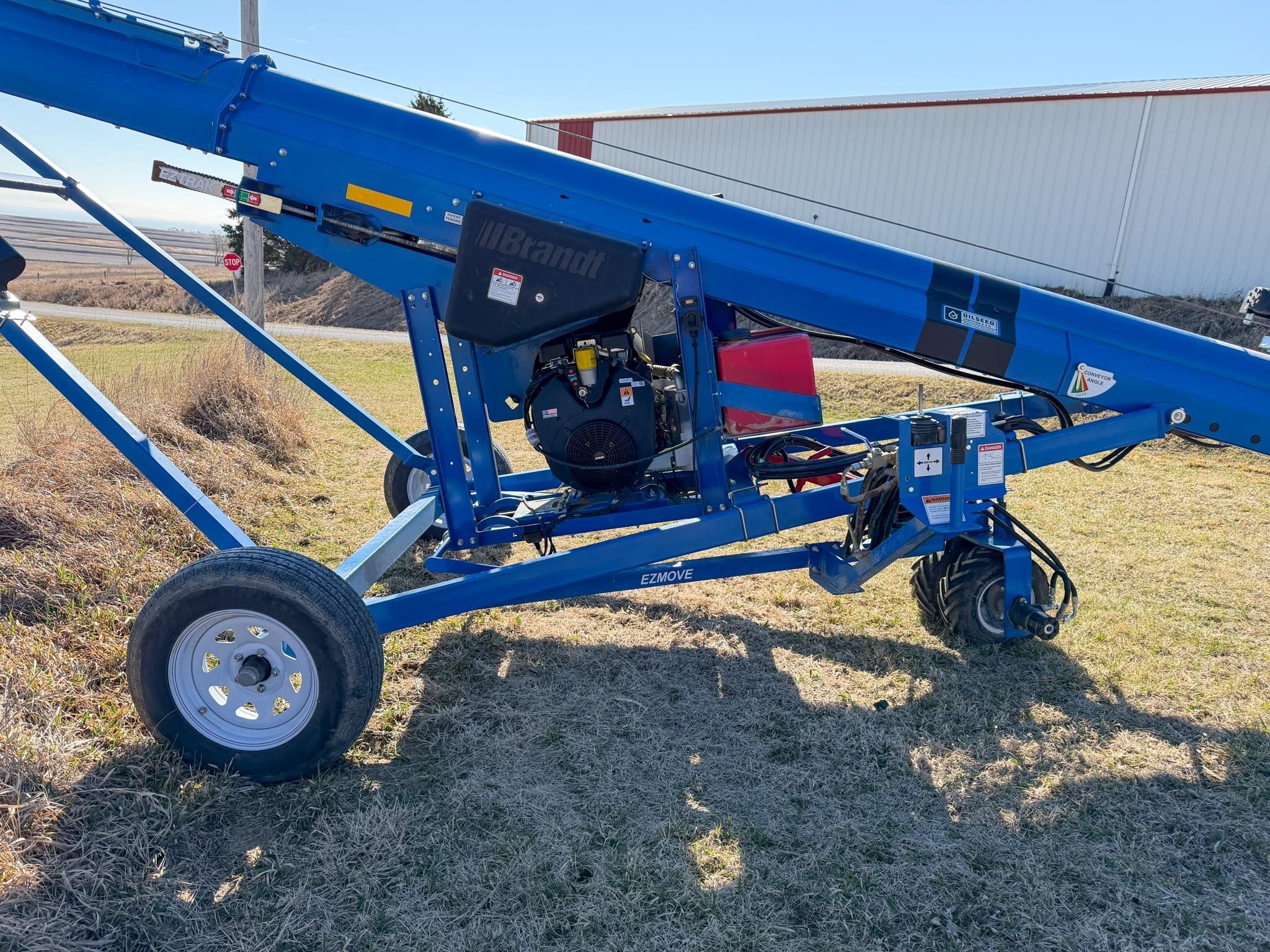 2021 Brandt 1547LP+ Augers and Conveyor