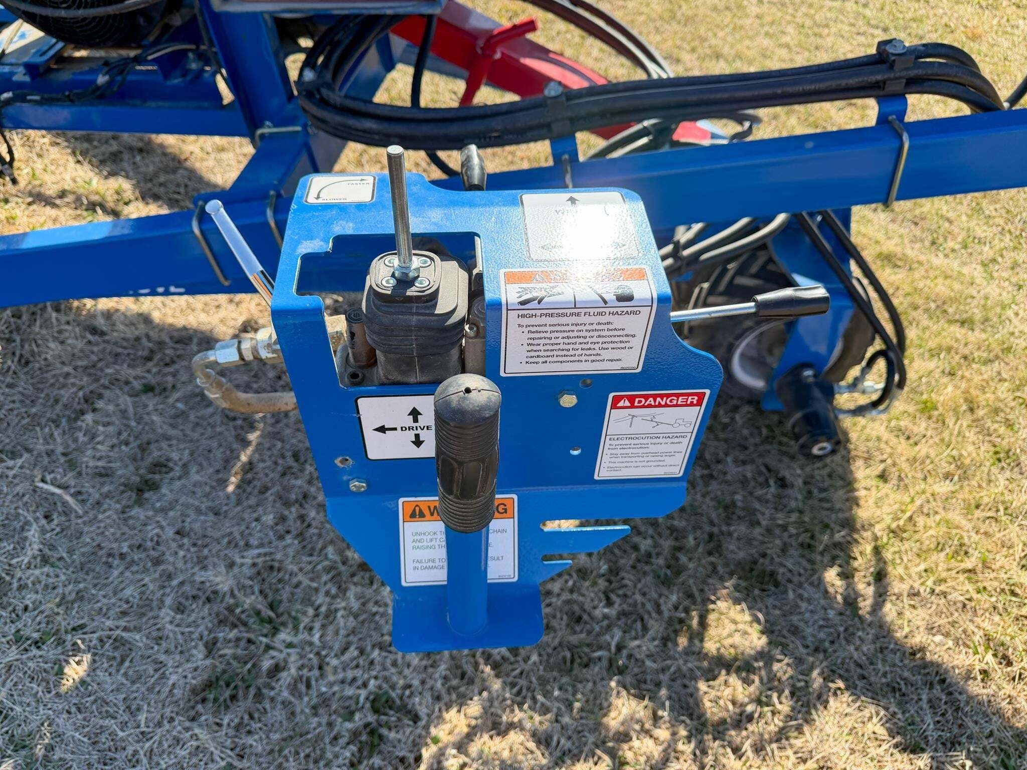 2021 Brandt 1547LP+ Augers and Conveyor