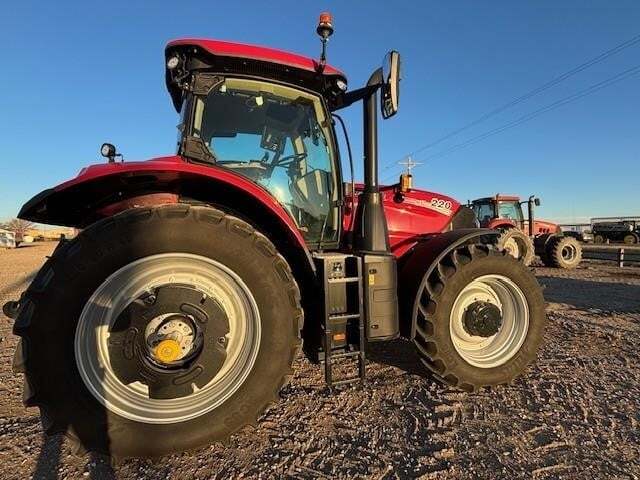 2025 Case IH PUMA 220 AFS CONNECT Tractor
