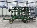  John Deere 2210 Field Cultivator