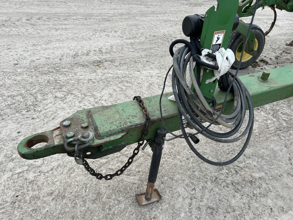  John Deere 2210 Field Cultivator