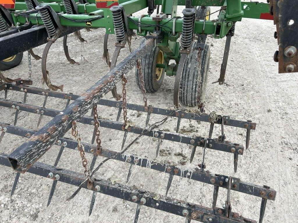  John Deere 2210 Field Cultivator