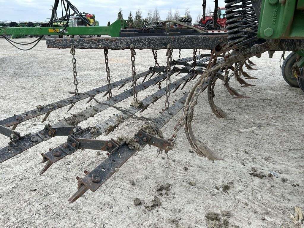  John Deere 2210 Field Cultivator